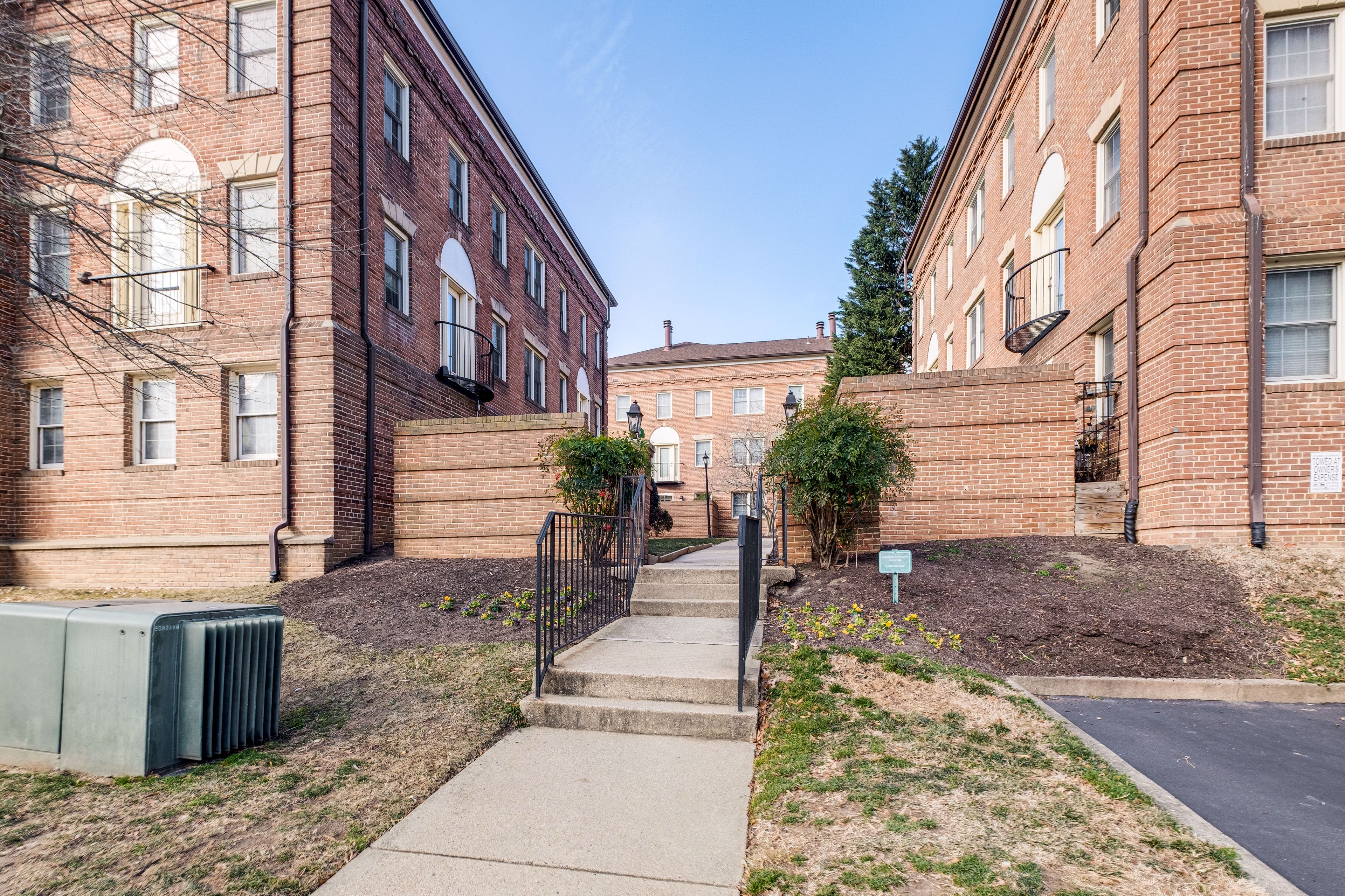 Parking | Dedicated Space (1 Vehicle) | Street Parking