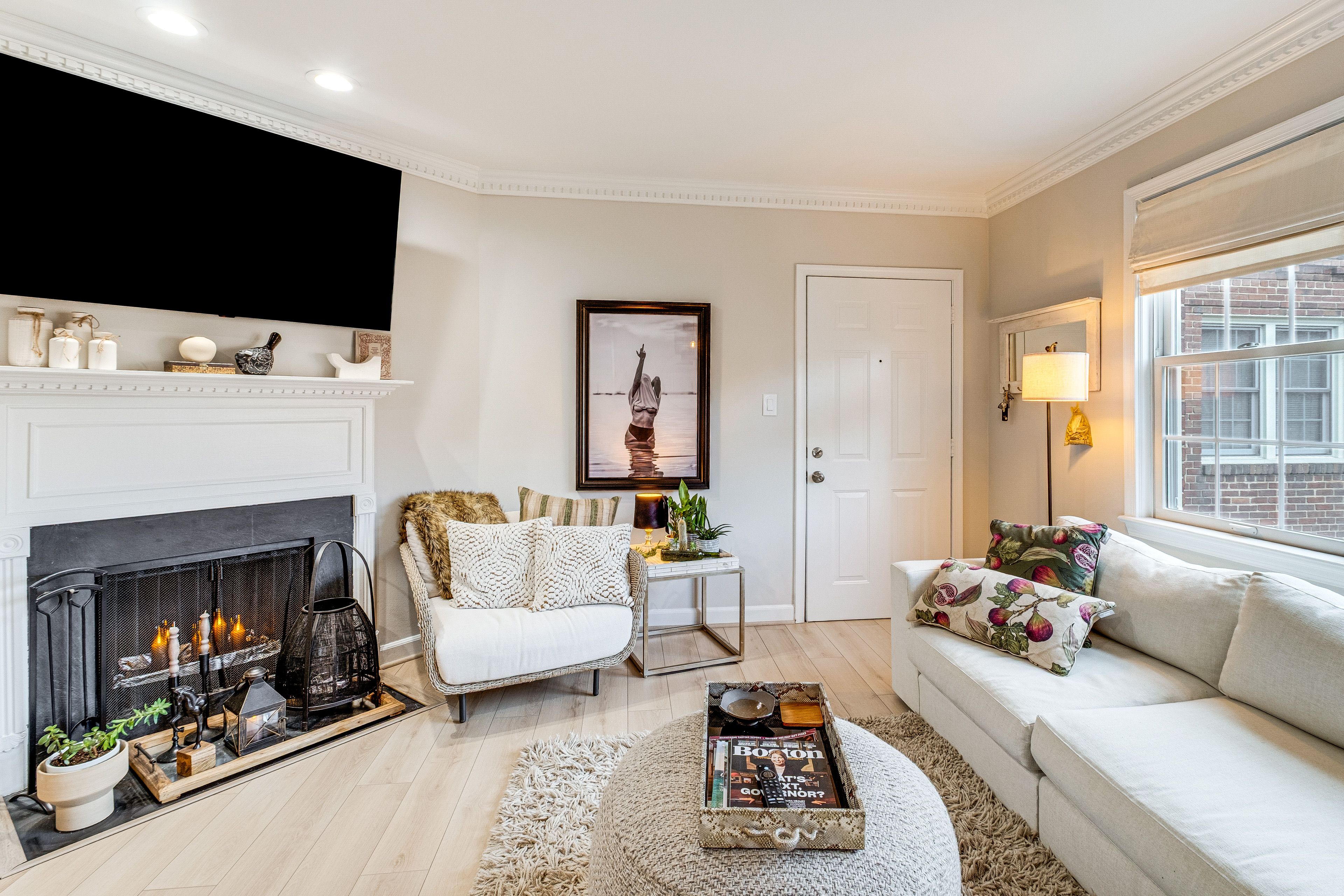 Alexandria Vacation Rental | 2BR | 1BA | Stairs Required | 791 Sq Ft