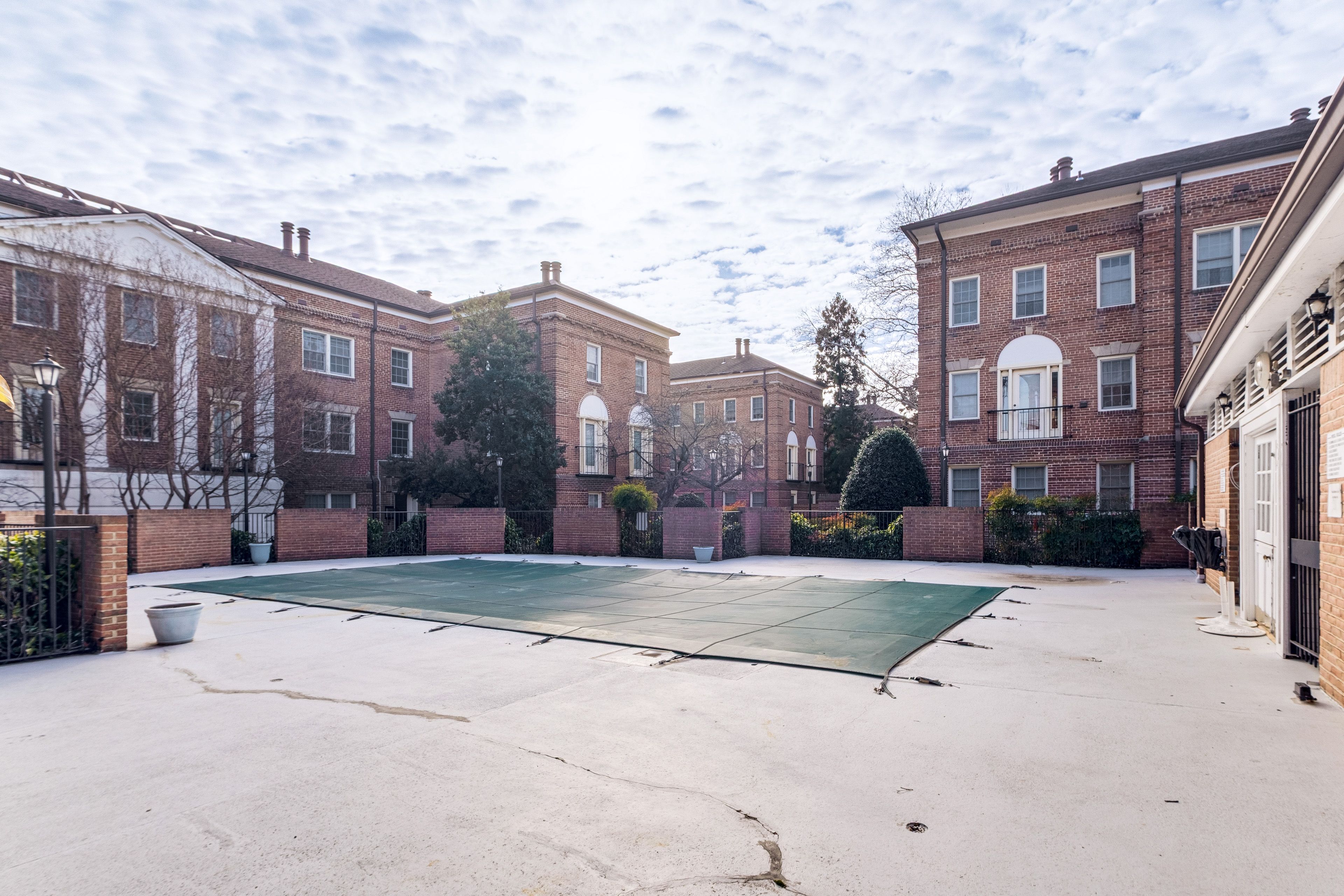 Community Pool | Canal Place