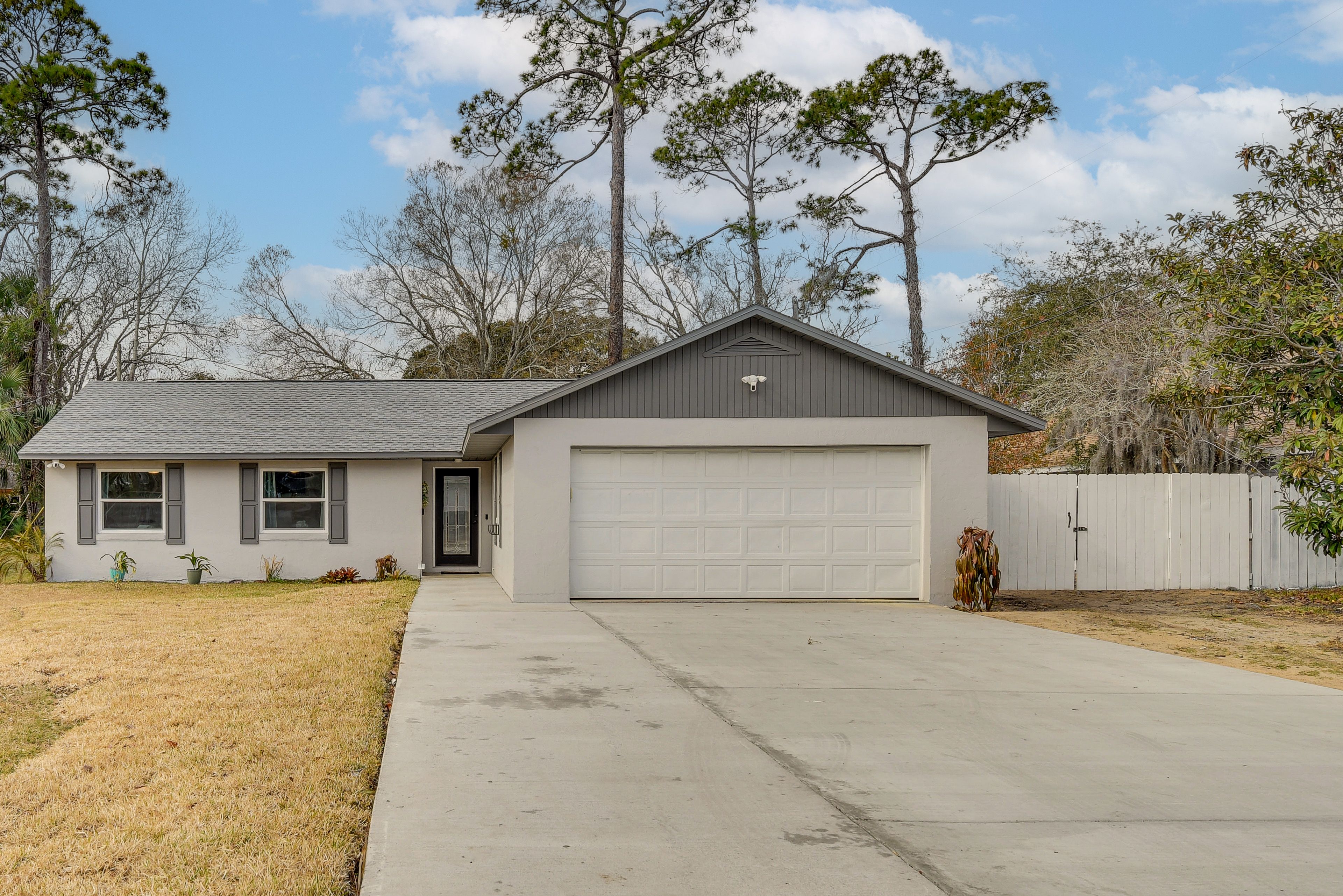 Driveway Parking (4 Vehicles)
