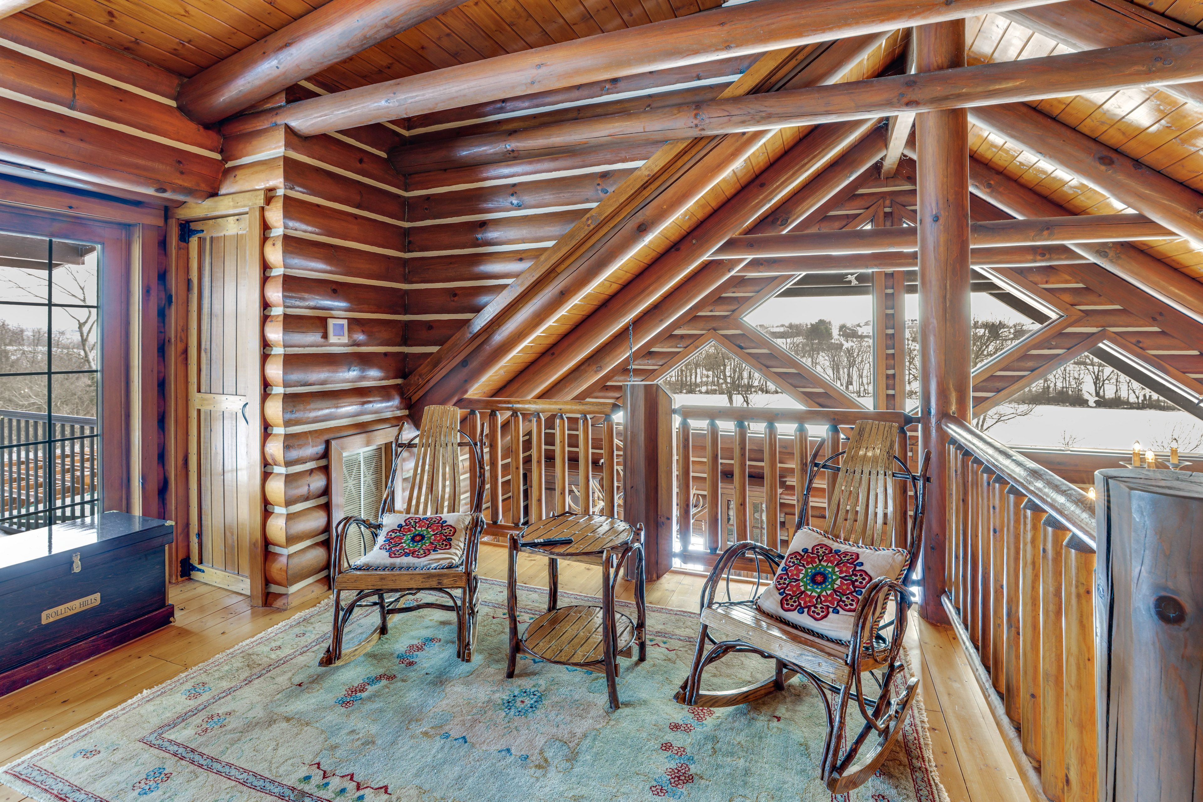 Loft Sitting Area | Upper Level