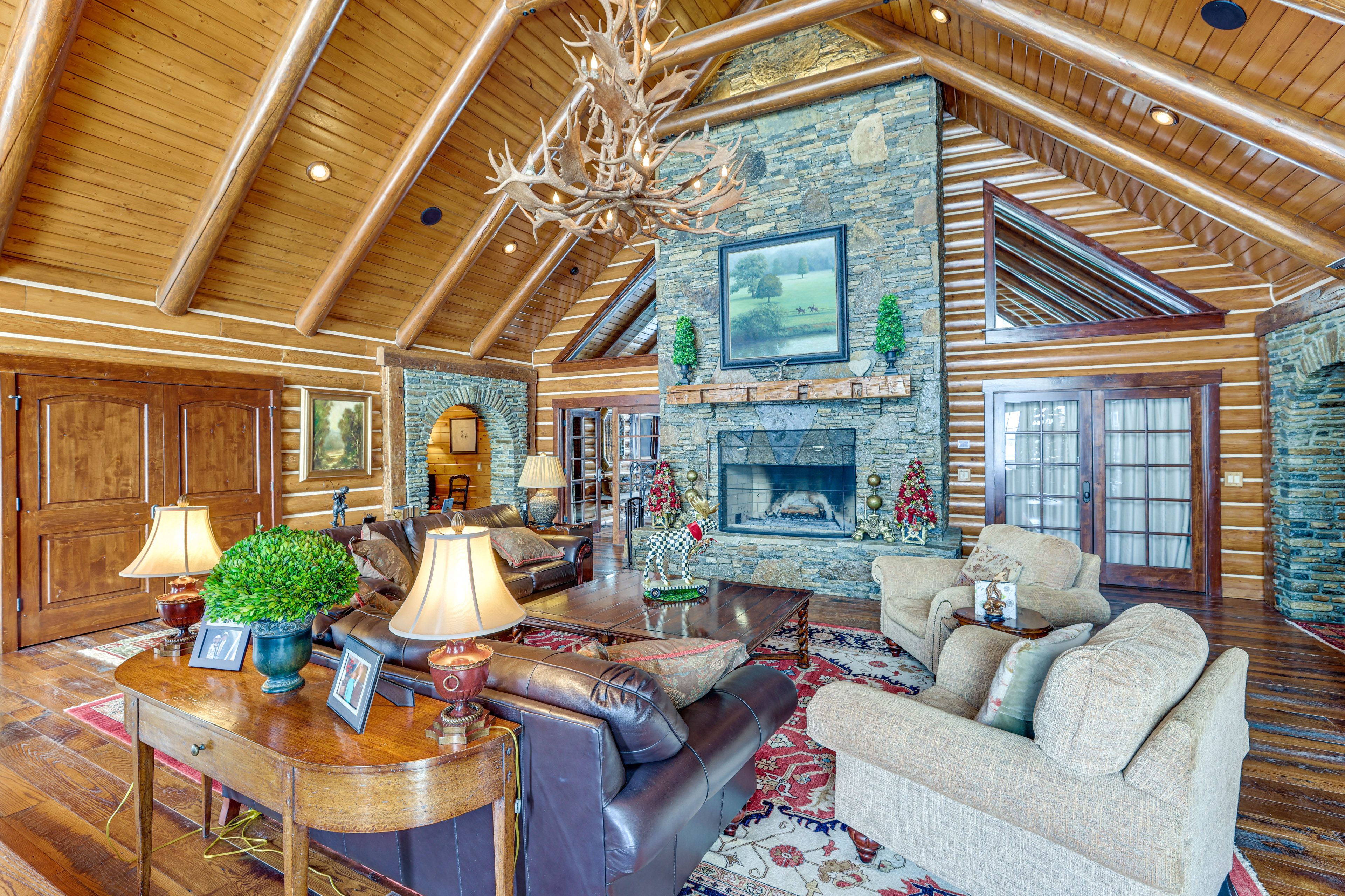 Living Room | Main Level