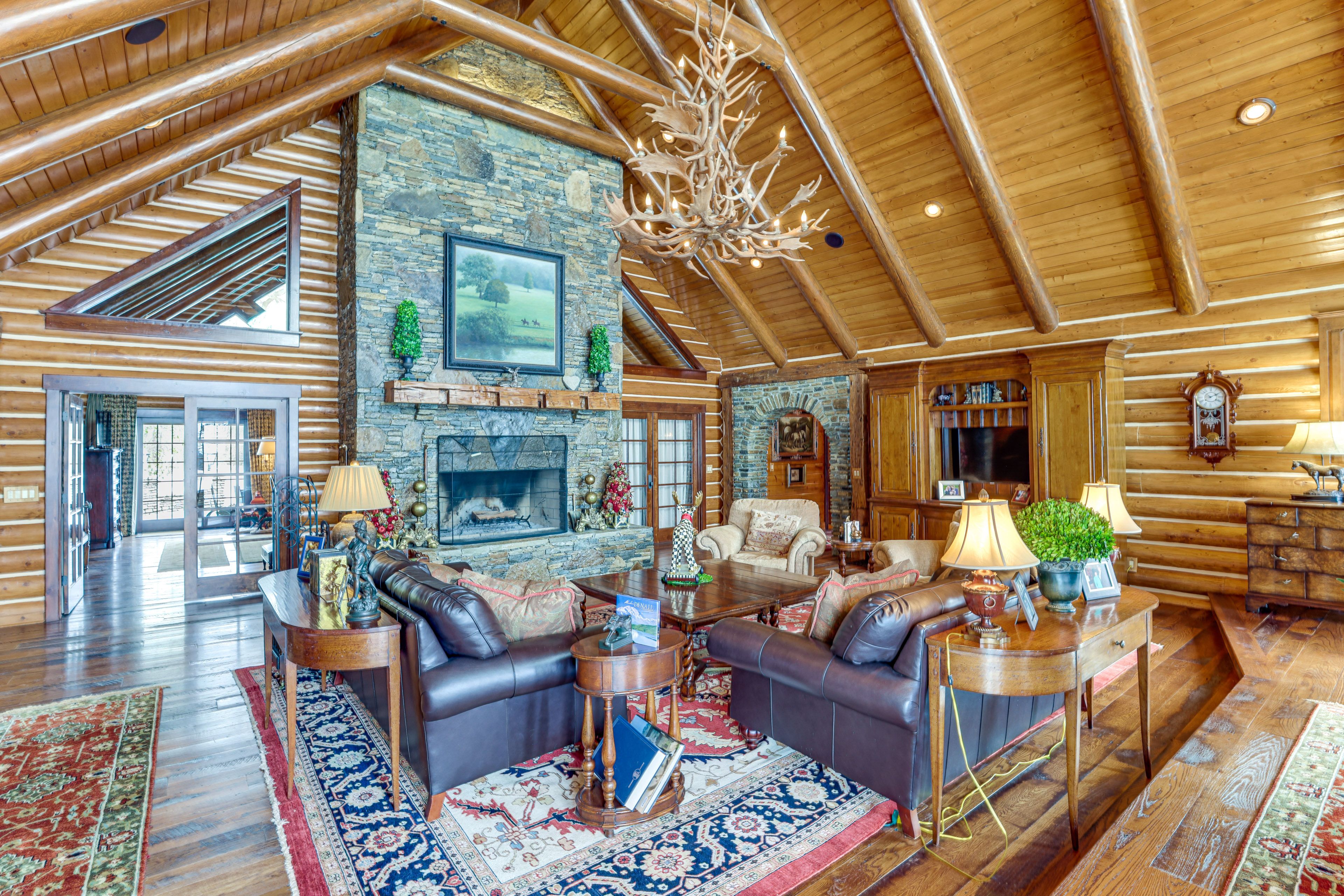 Versailles Vacation Rental | 6BR | 7BA | 11,000 Sq Ft | Stairs to Access