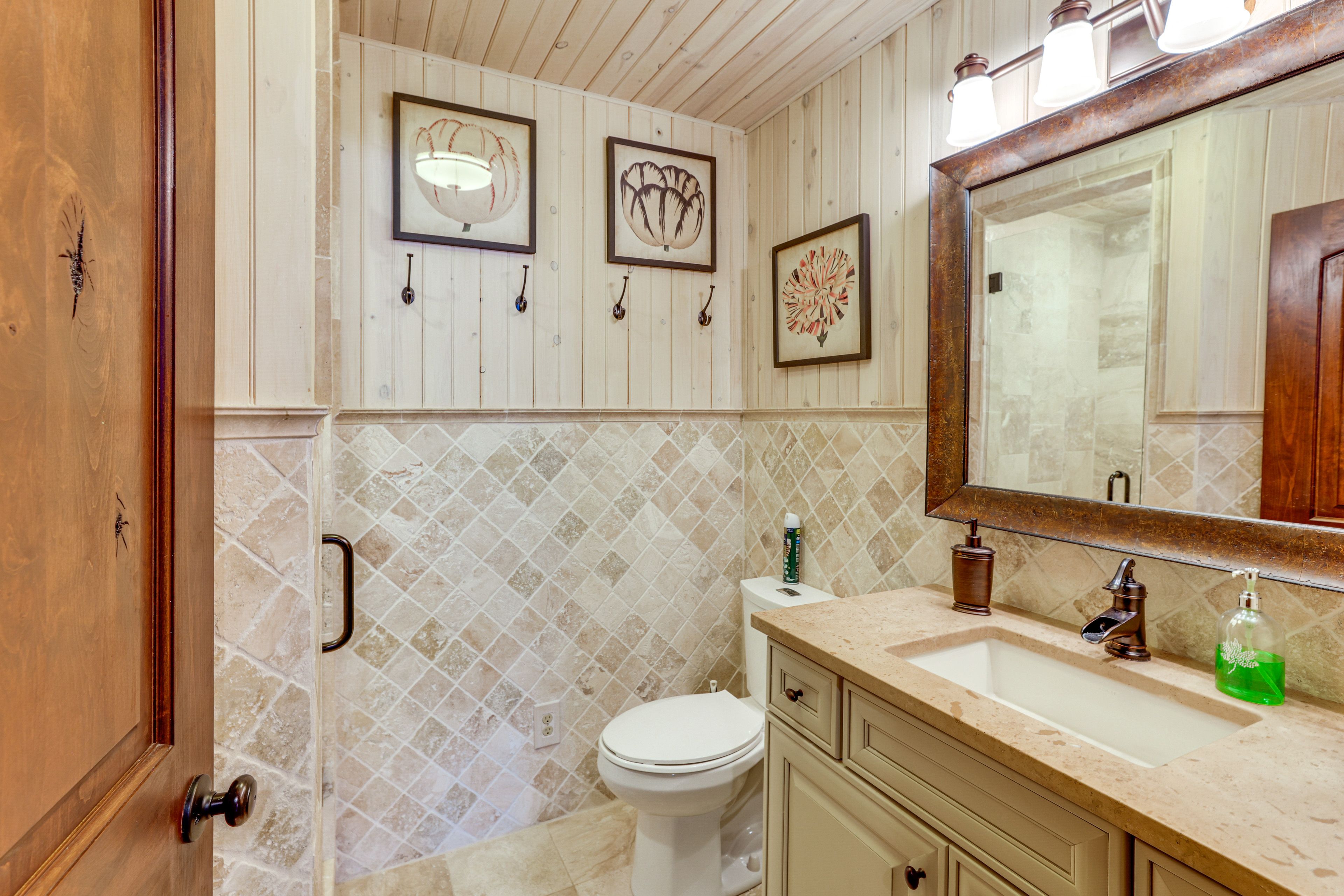 Full Bathroom | Lower Level