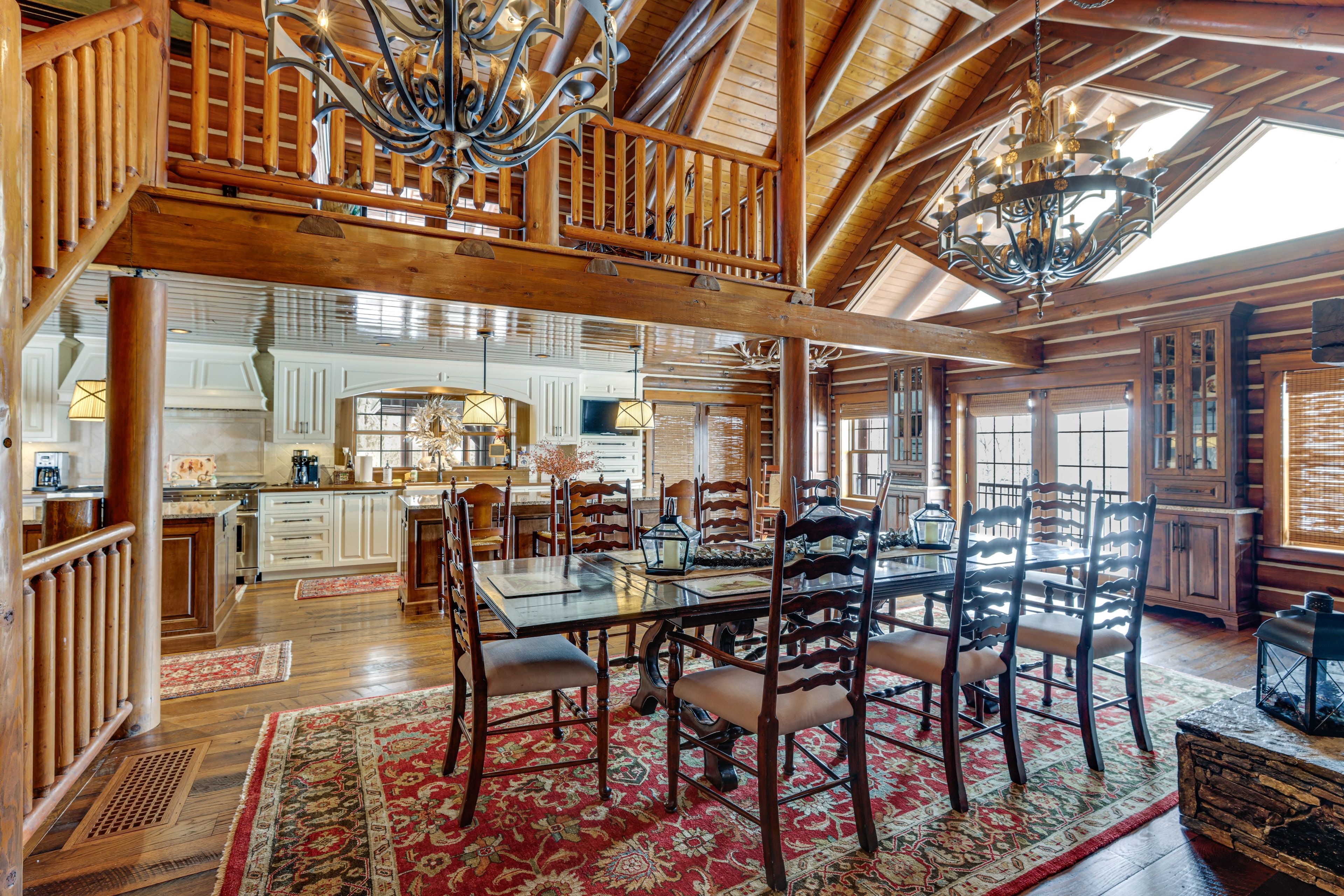 Dining Area | Main Level