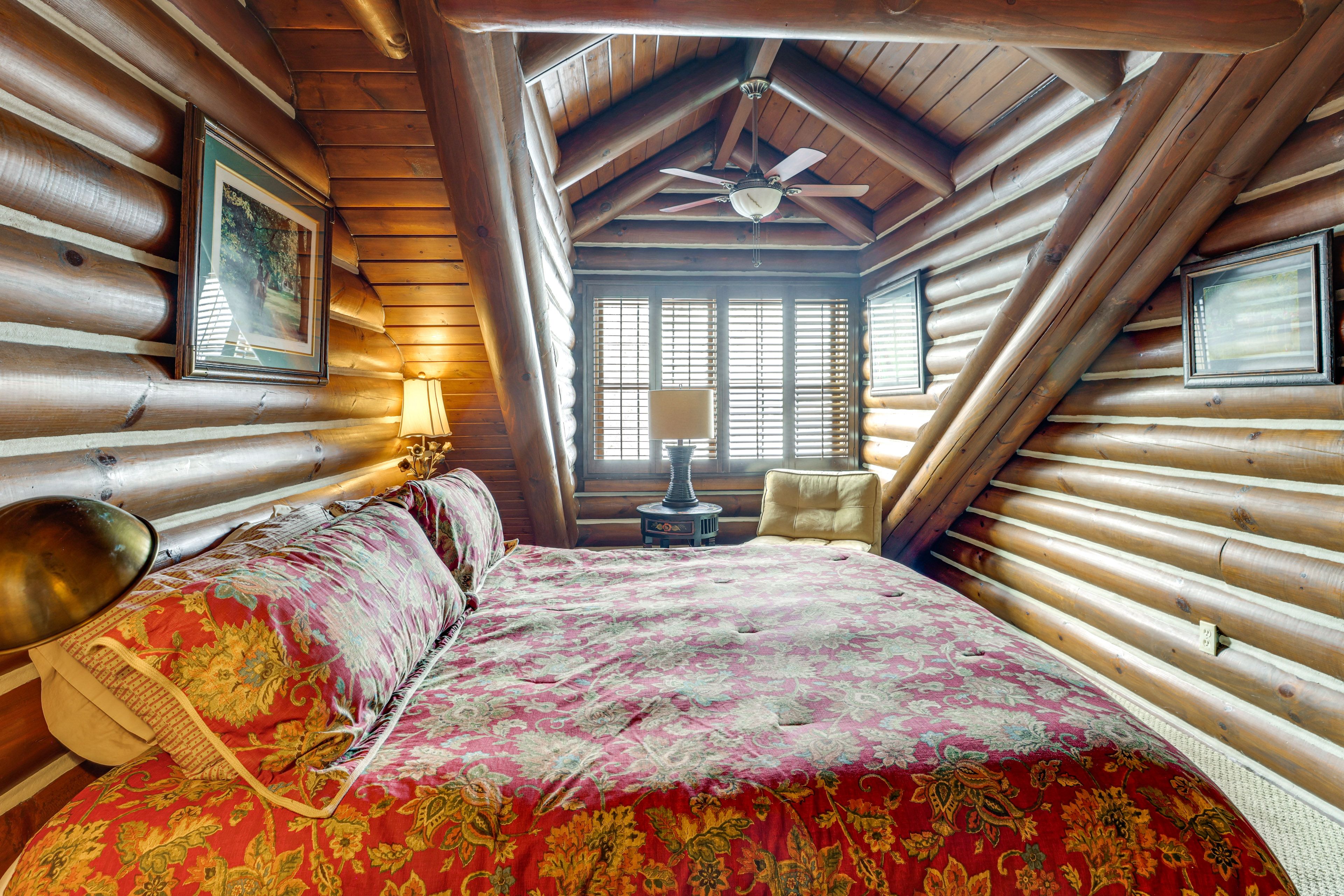 Bedroom 4 | Upper Level | King Bed