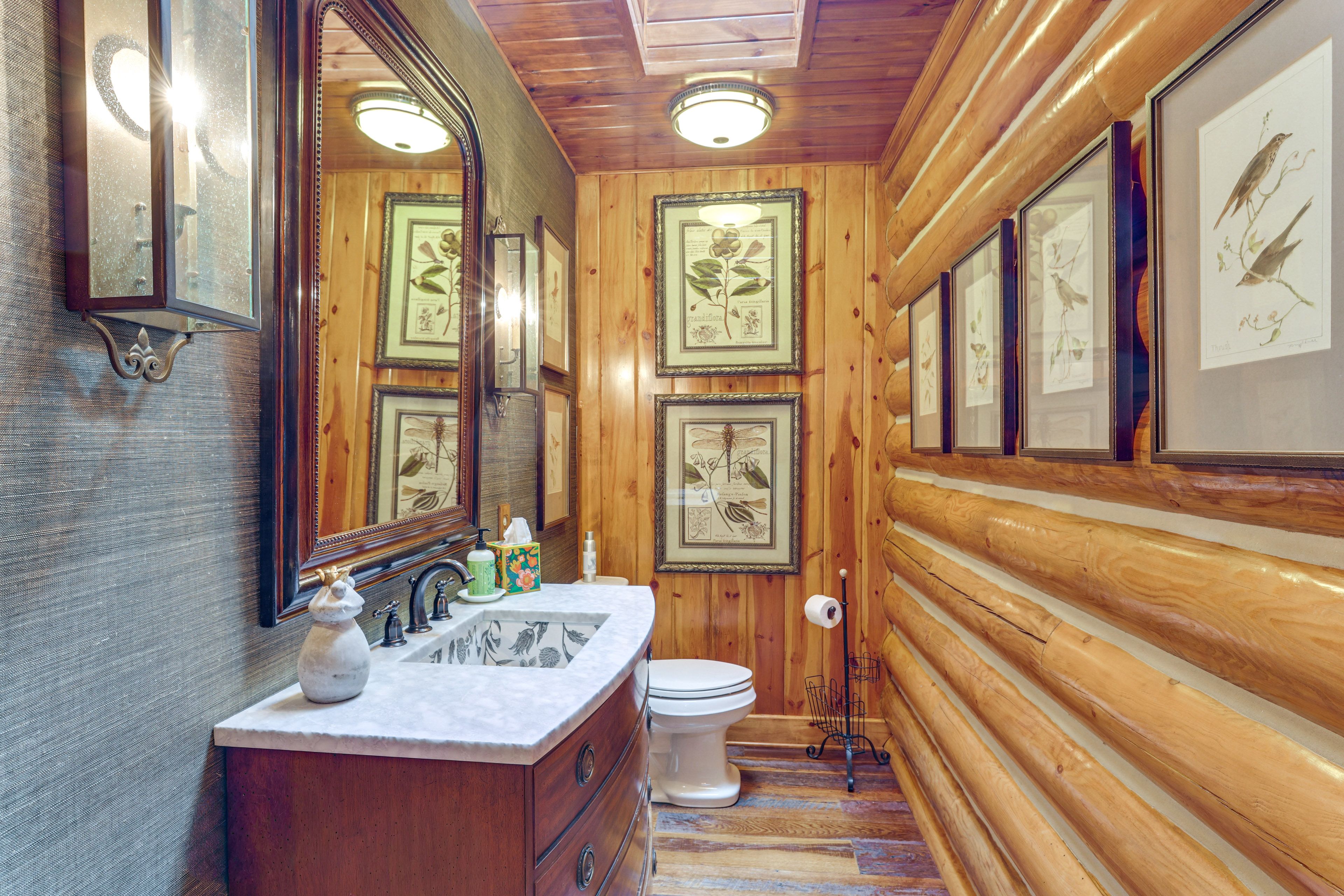 Half Bathroom | Main Level