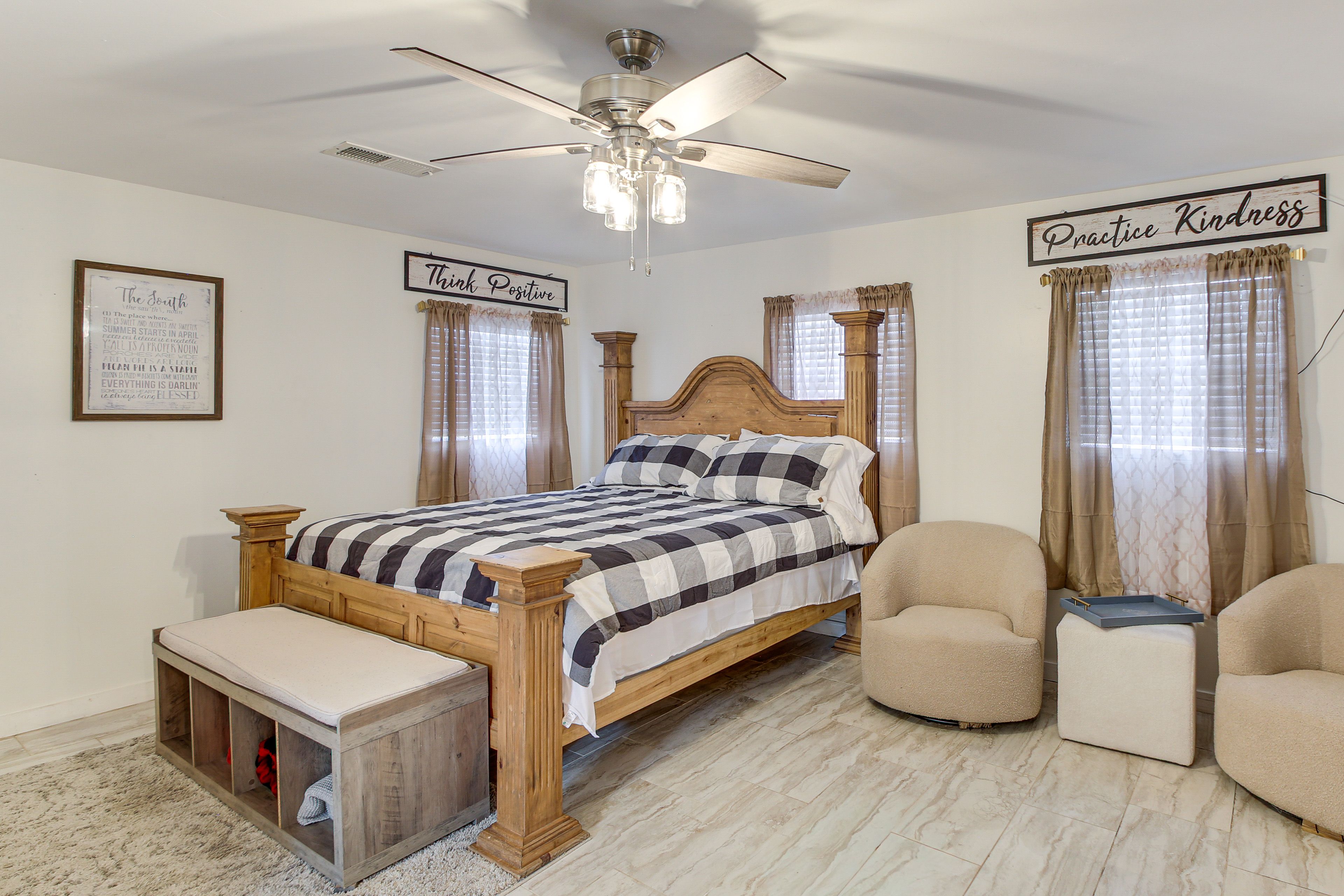 Bedroom 1 | King Bed