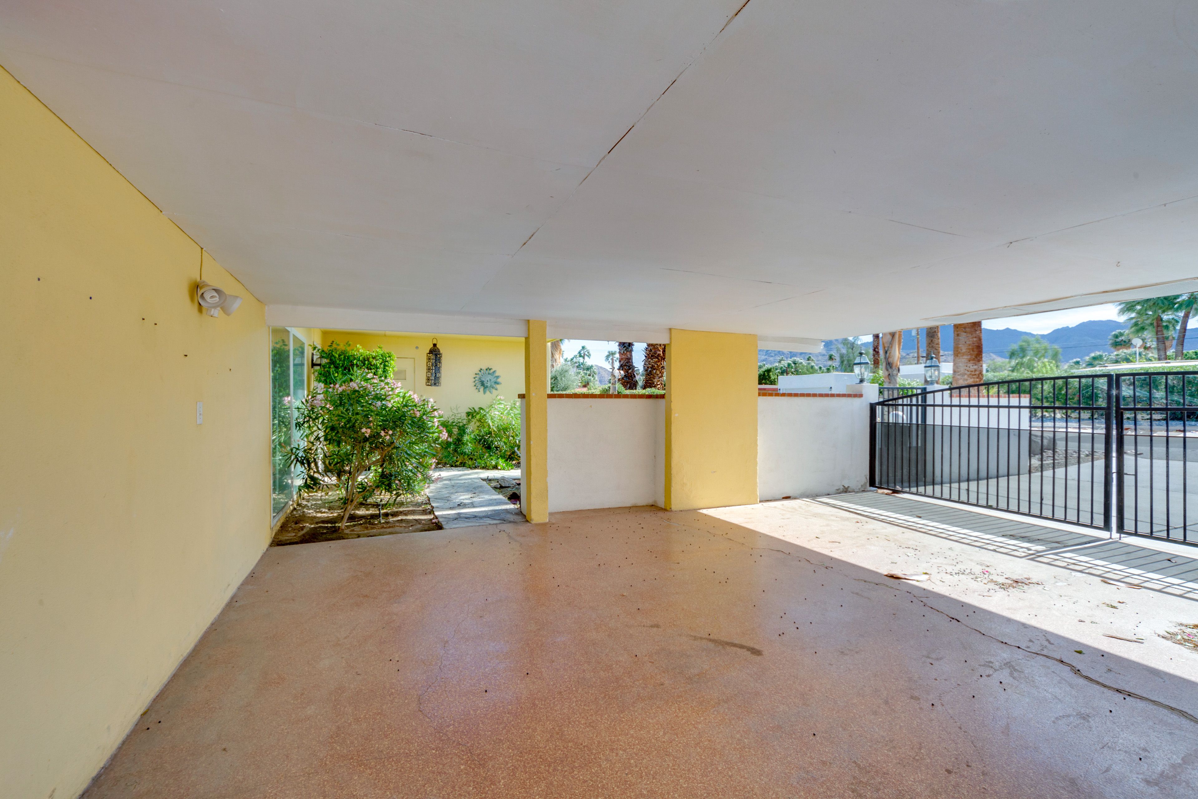 Parking | Carport (2 Vehicles)