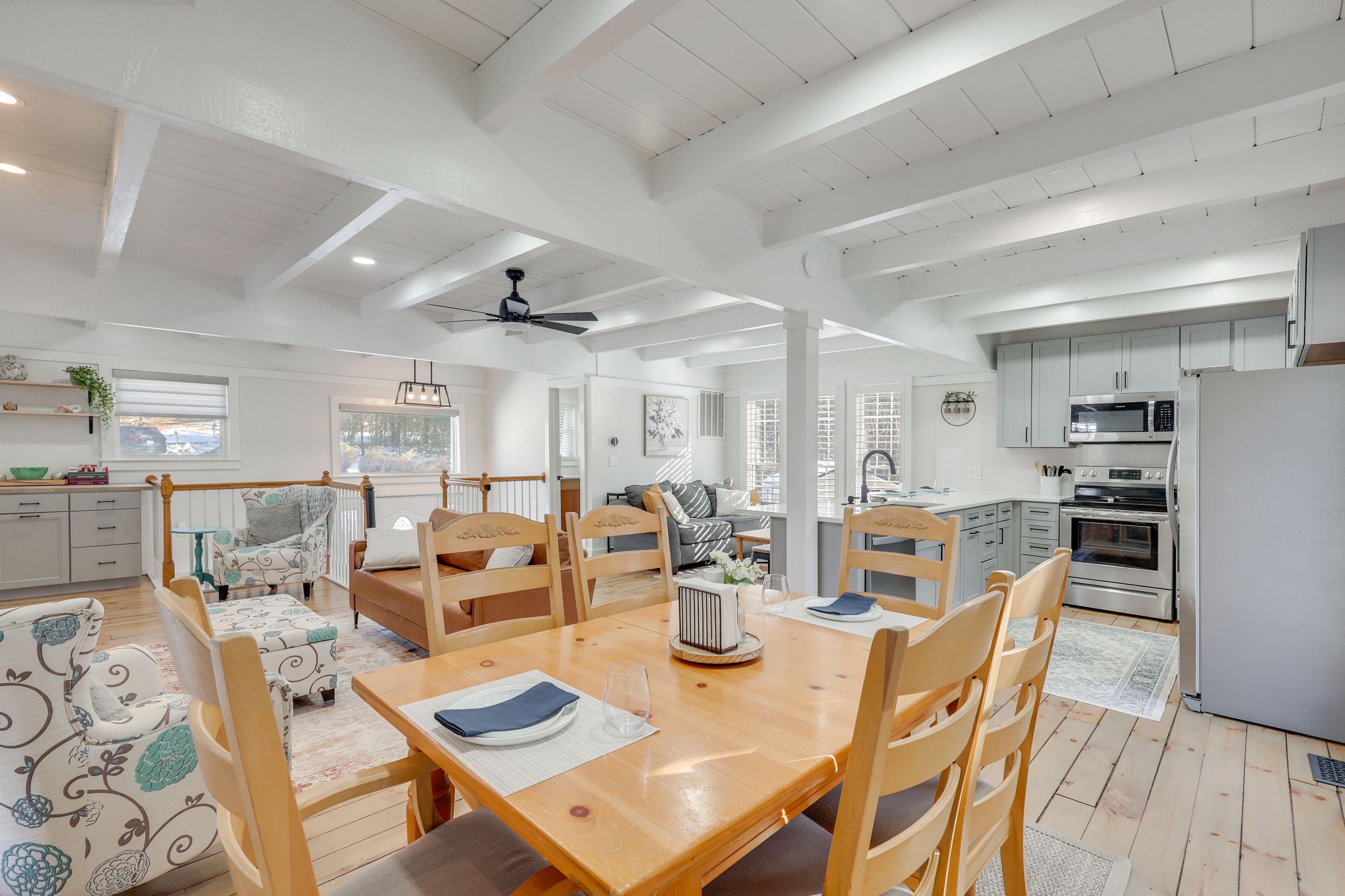 Dining Area | Upper Level