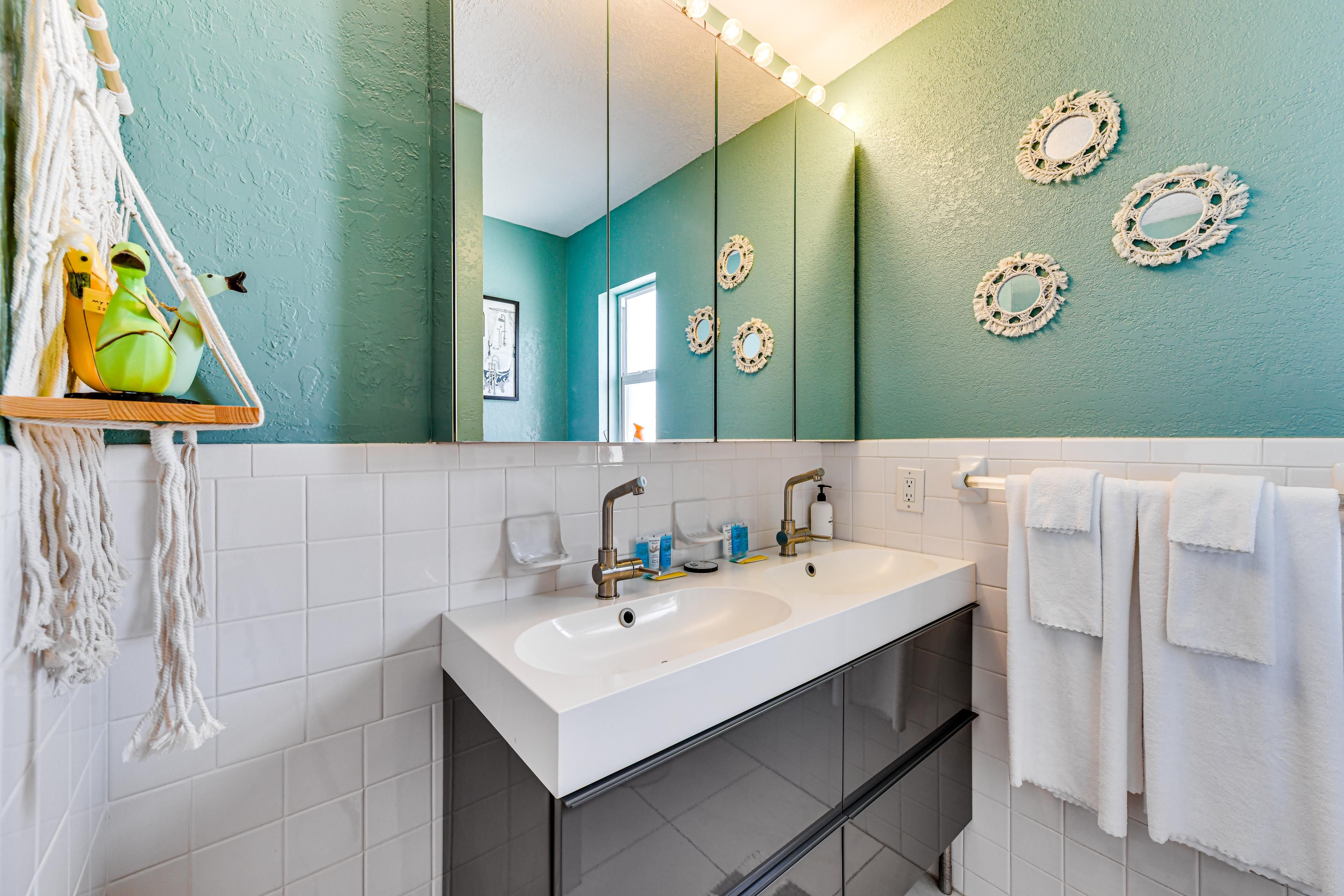 Bathroom | Bathtub/Shower