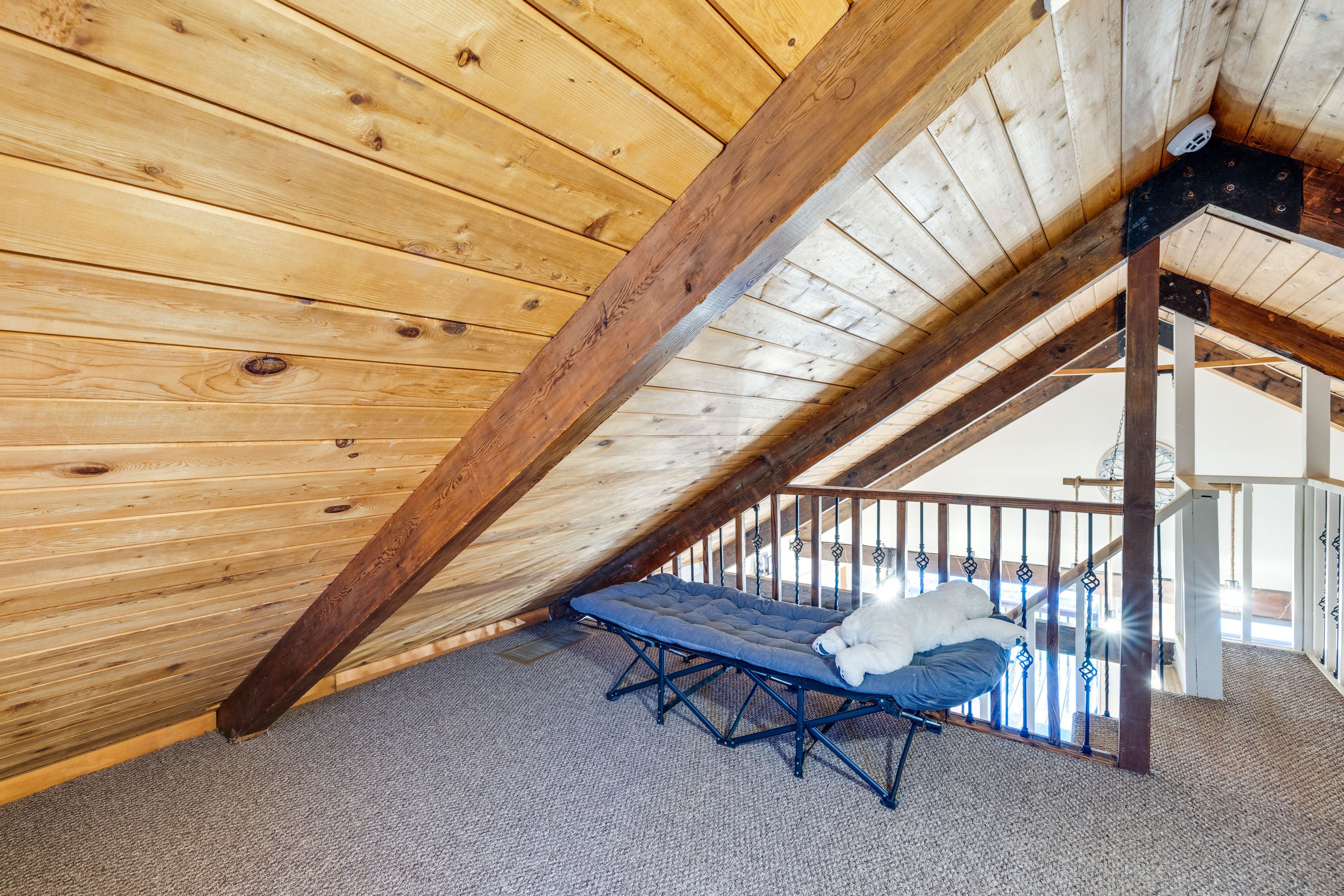 Loft | 2nd Floor | 4 Twin Cots