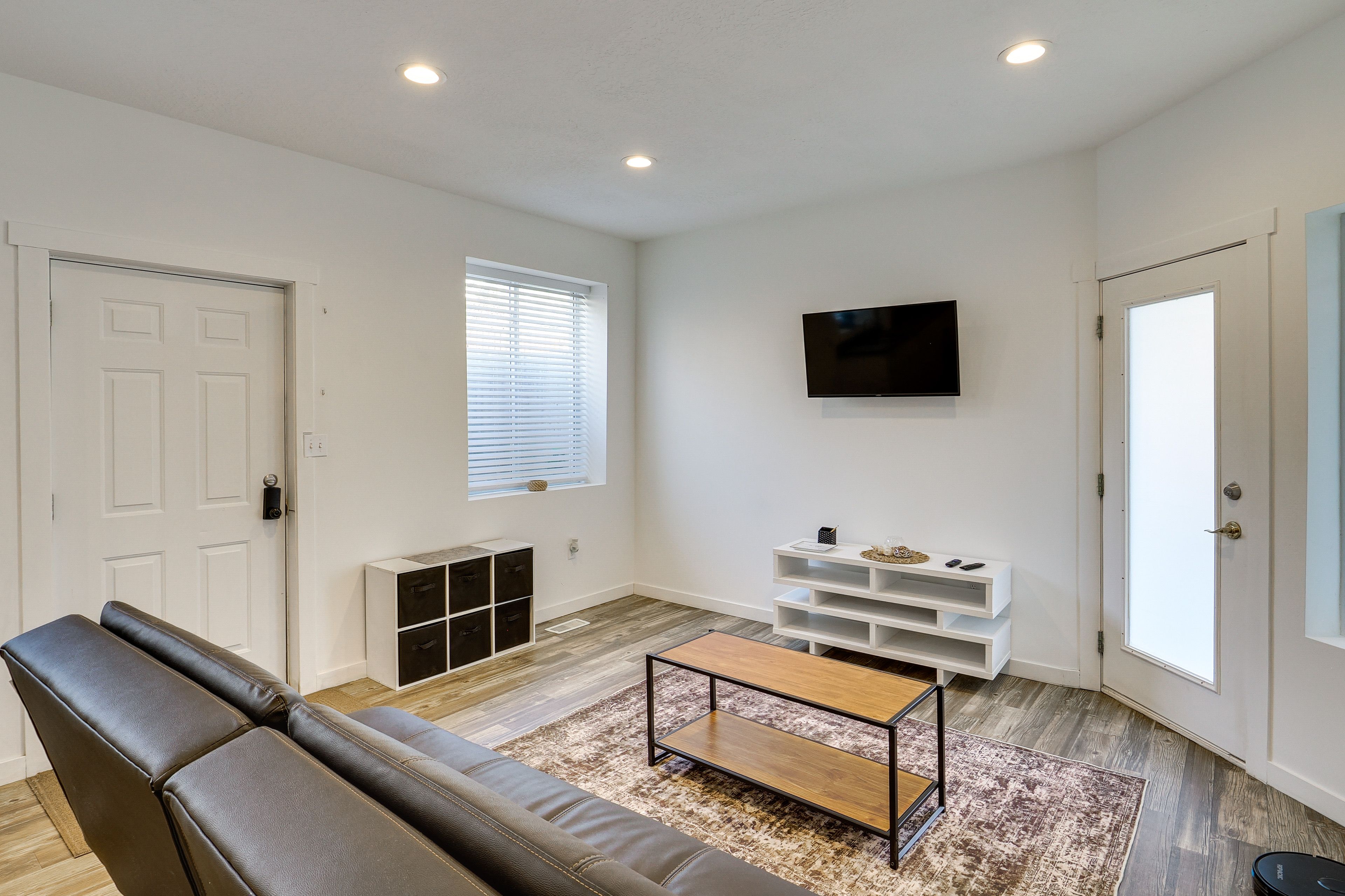 Open-Concept Interior | Smart TV | Queen Futon