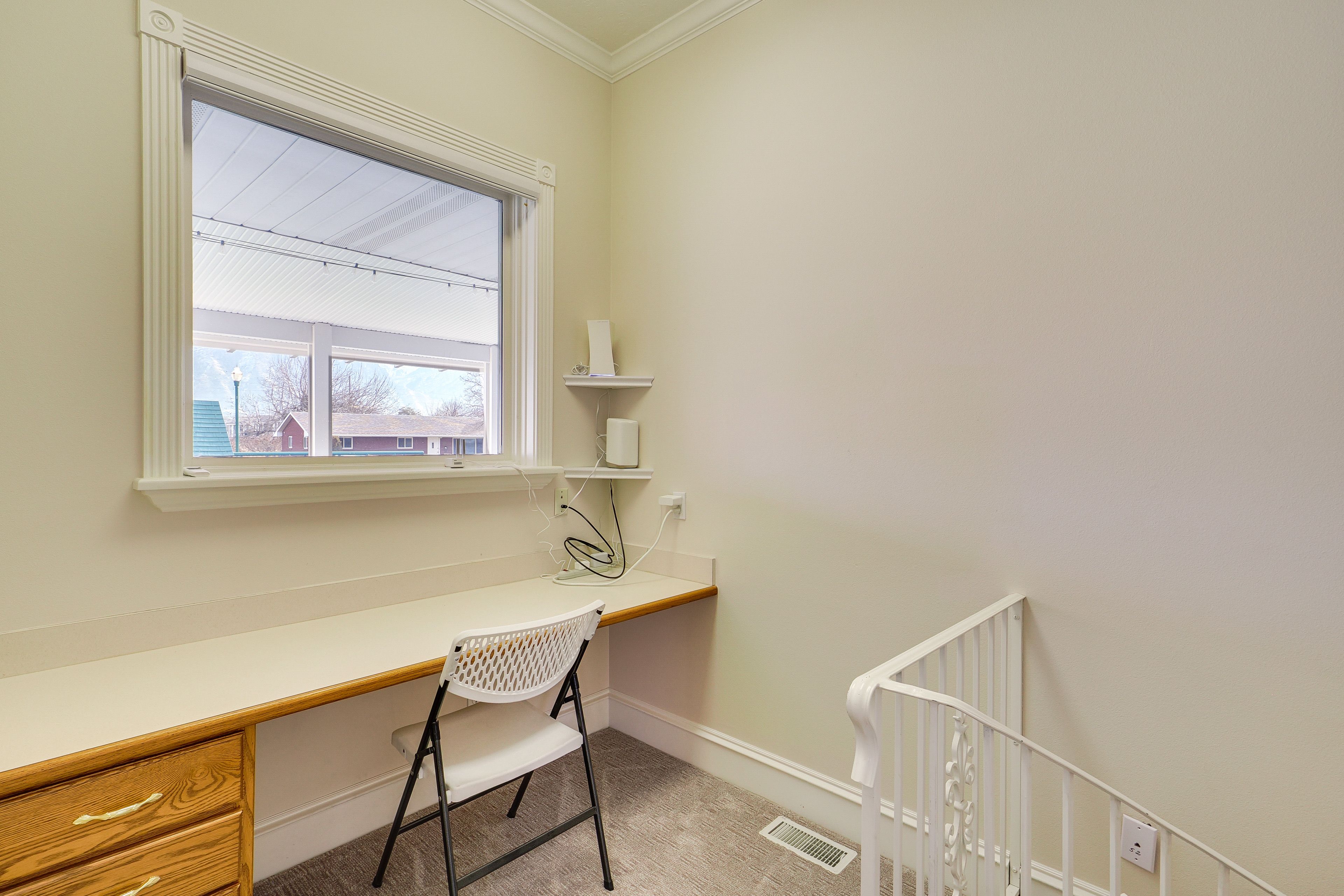 Private Workspace | Main Level