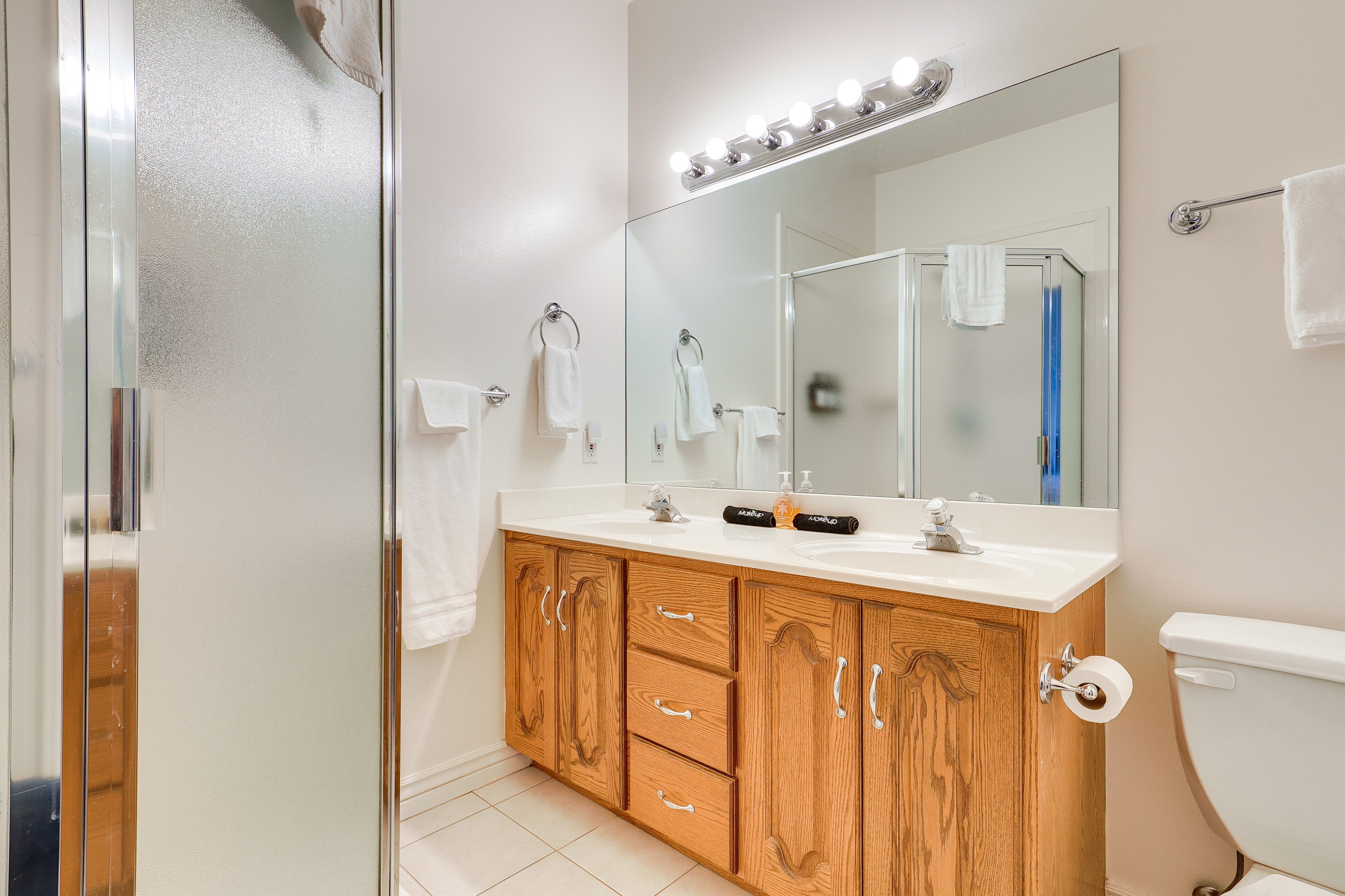 Full Bathroom | Lower Level