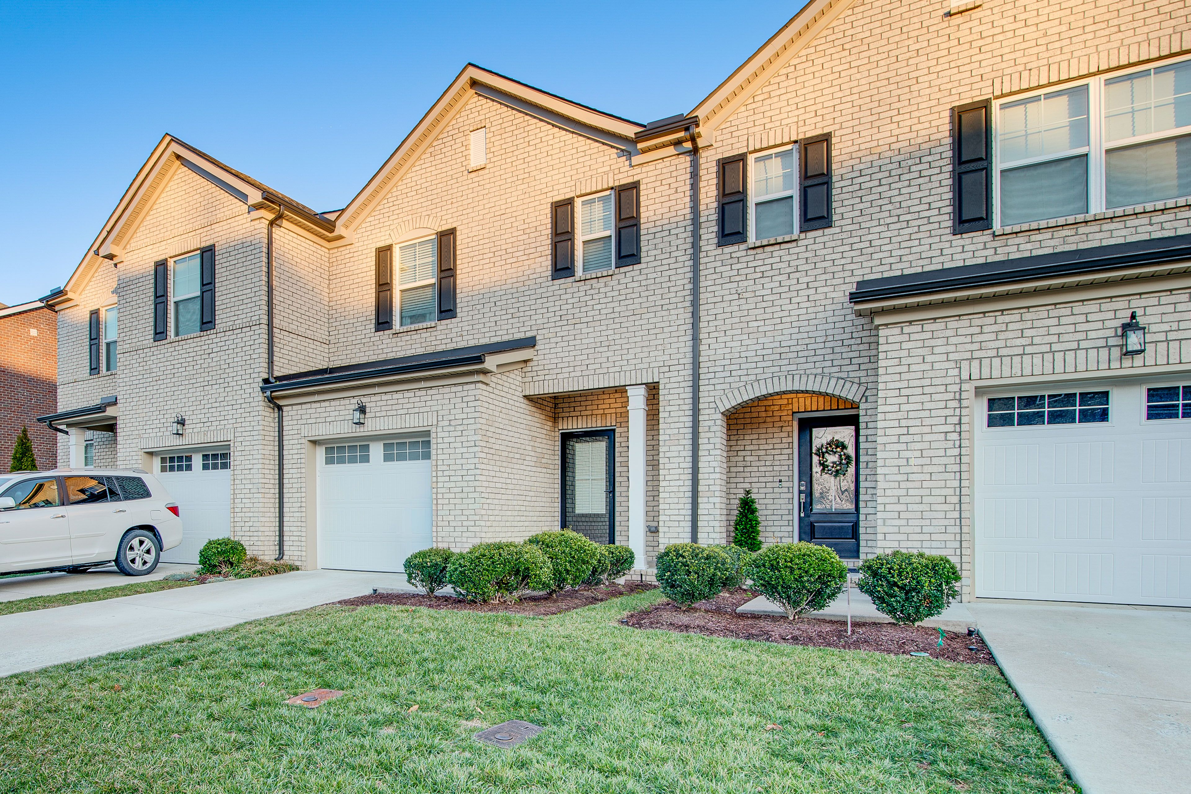 Parking | Driveway (2 Vehicles) | Street Parking