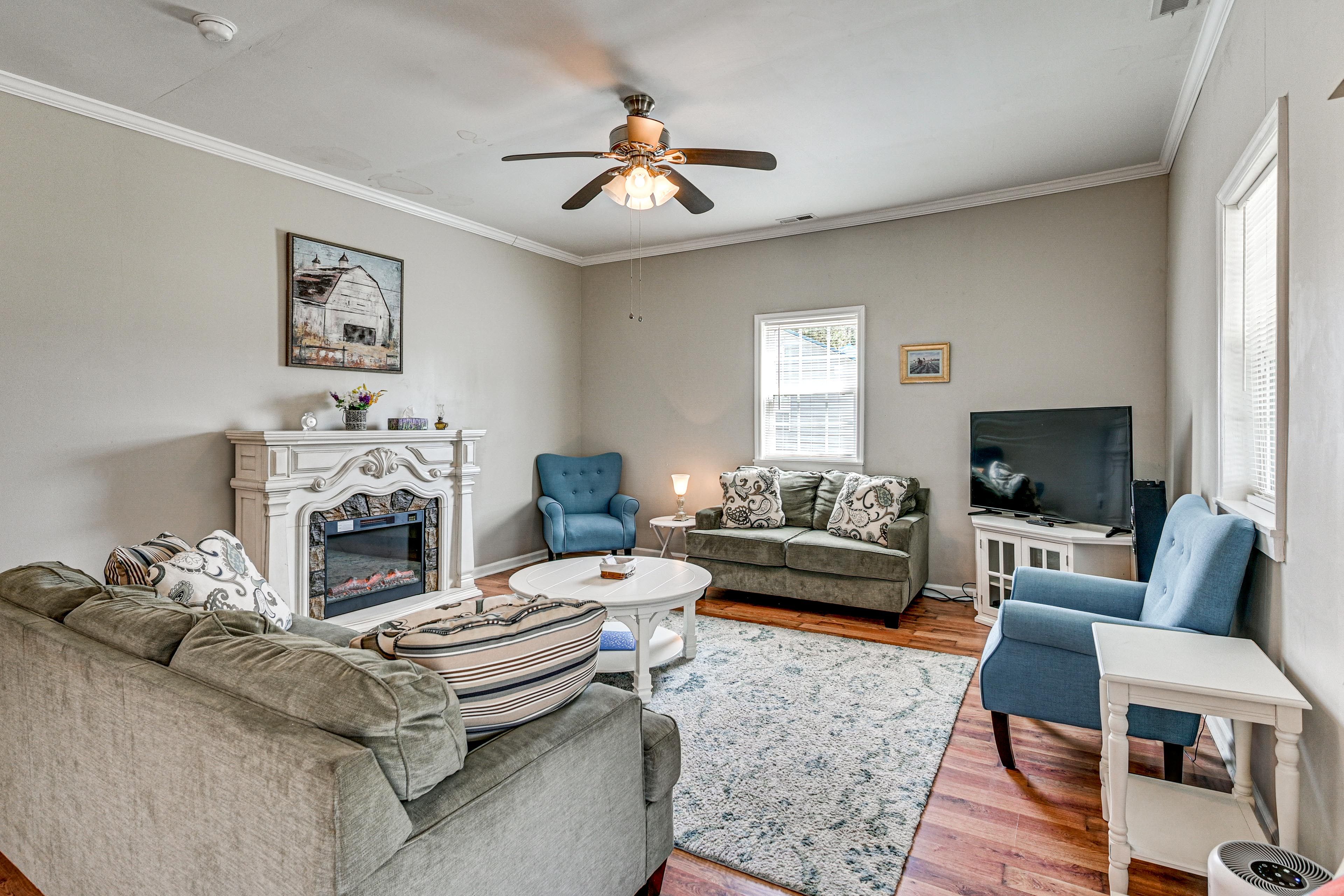Cove City Vacation Rental | 3BR | 2BA | 1,500 Sq Ft