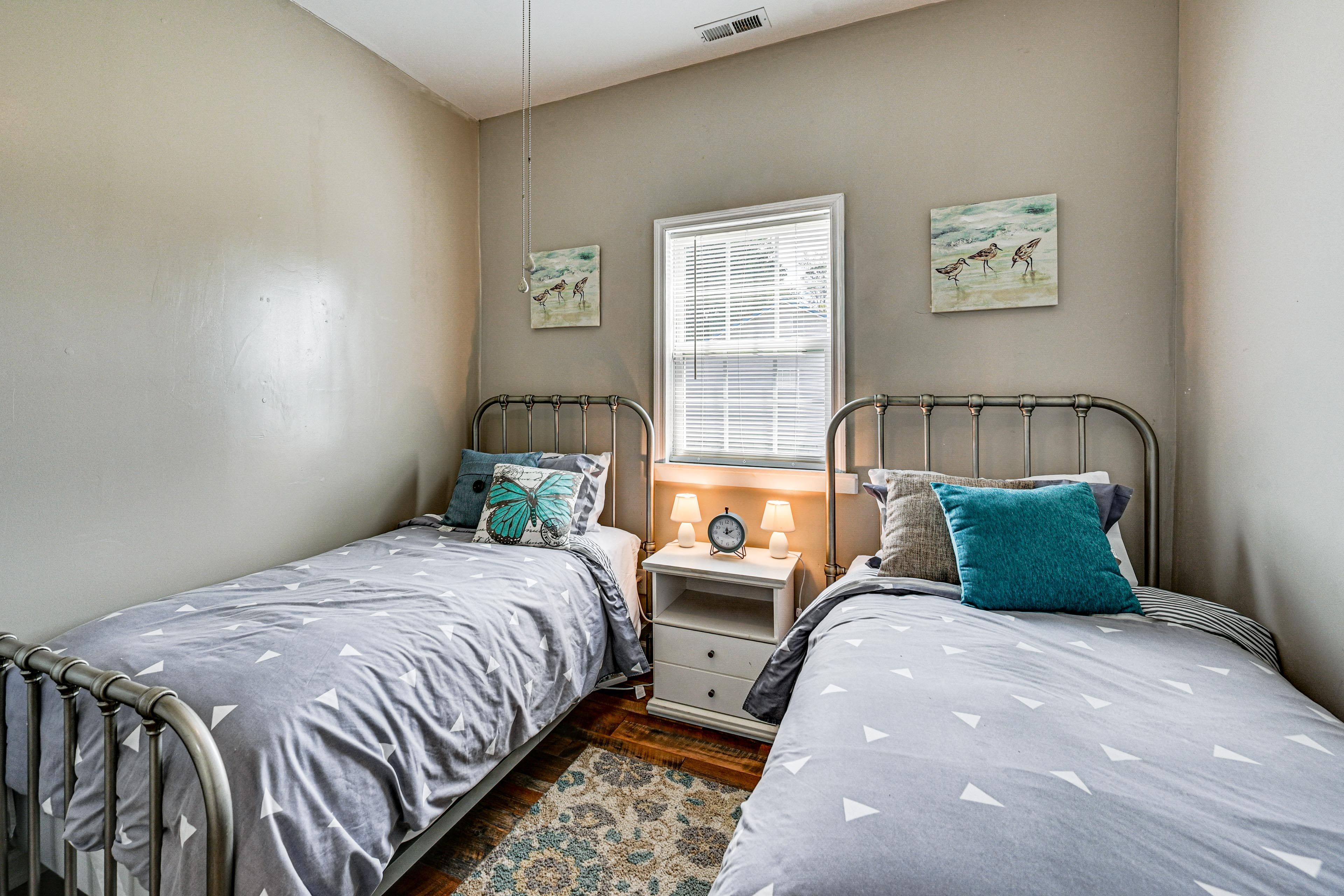 Bedroom 3 | 2 Twin Beds