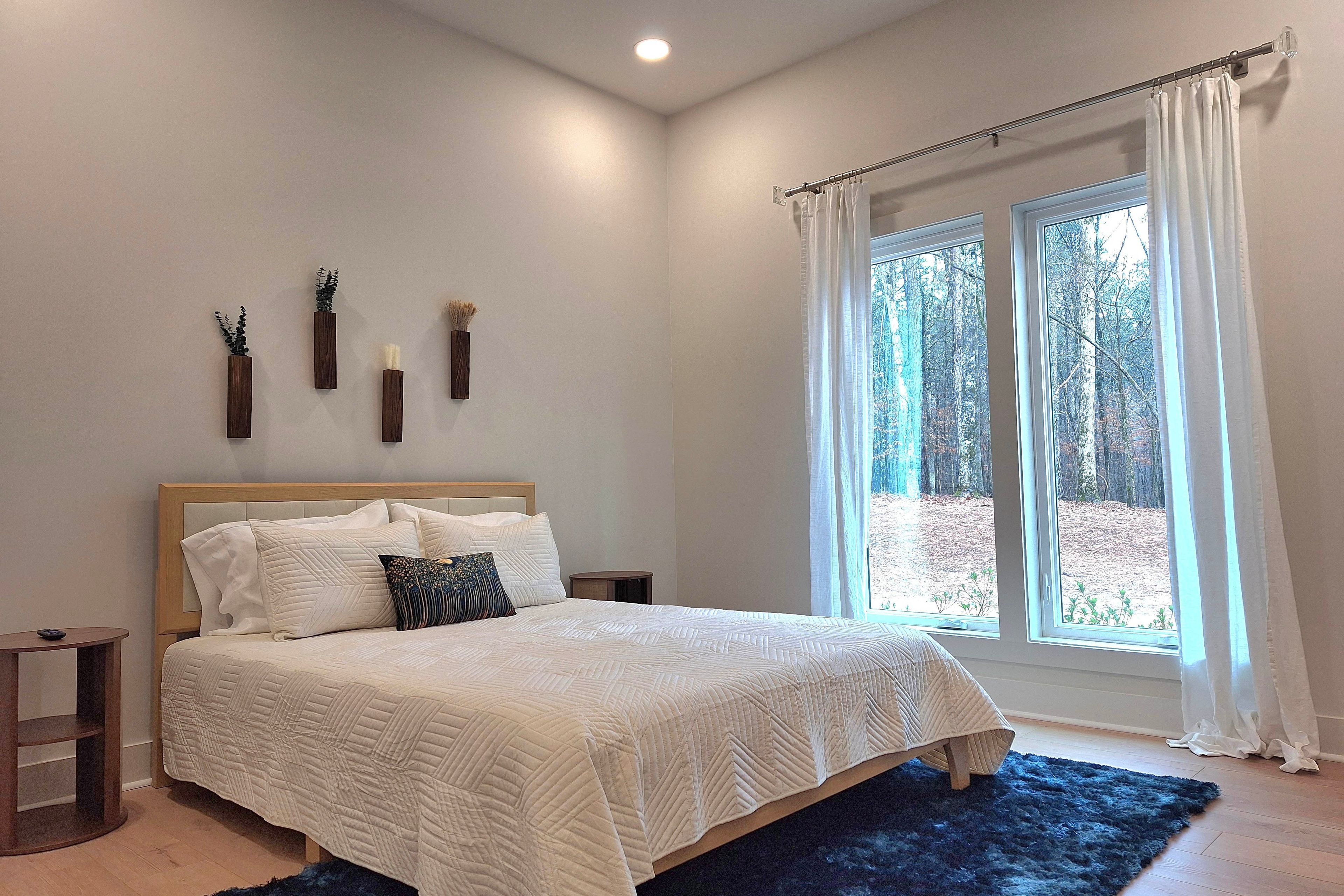 Bedroom 3 | Queen Bed | Main Floor