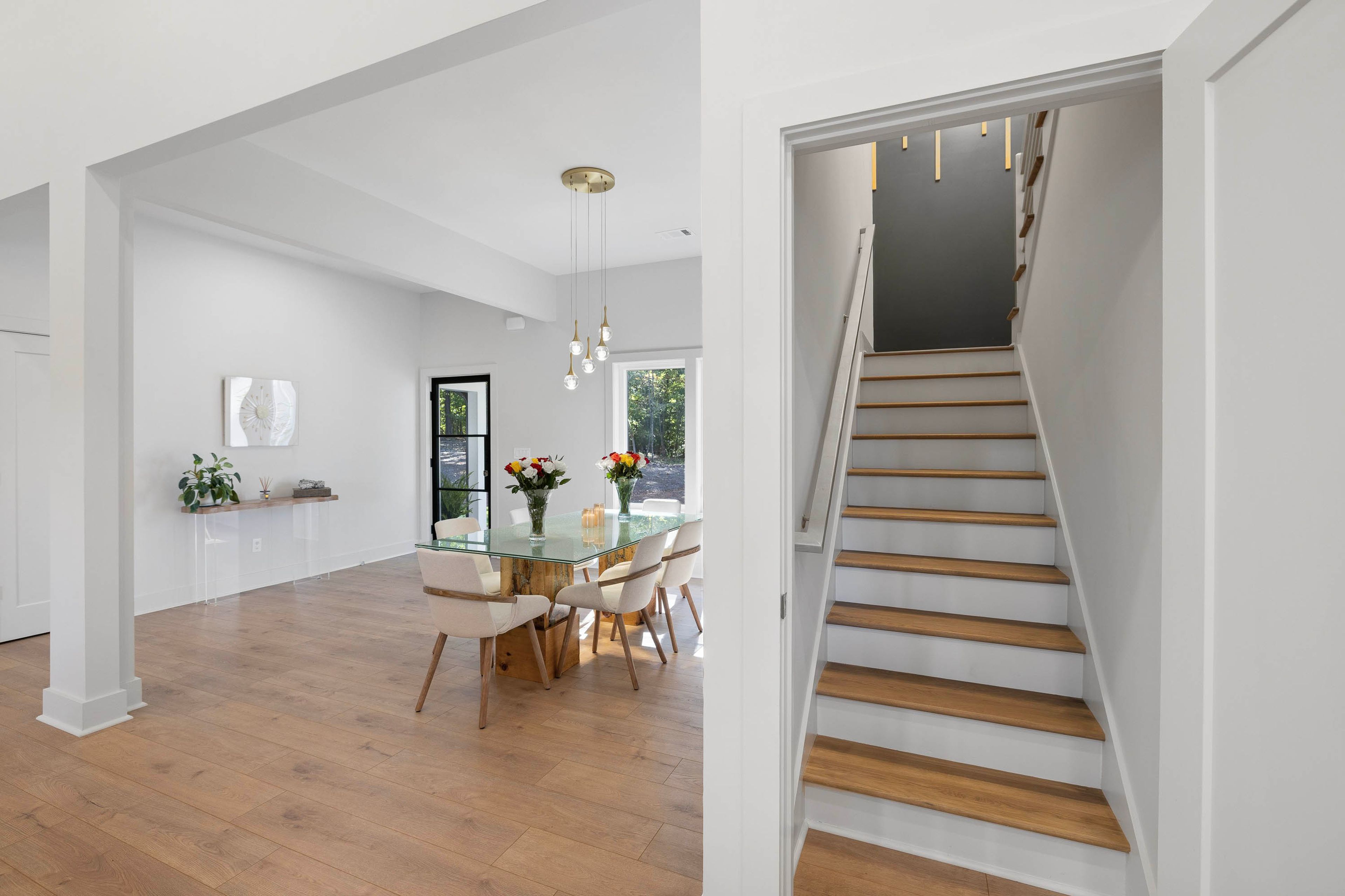 Staircase | Main Floor