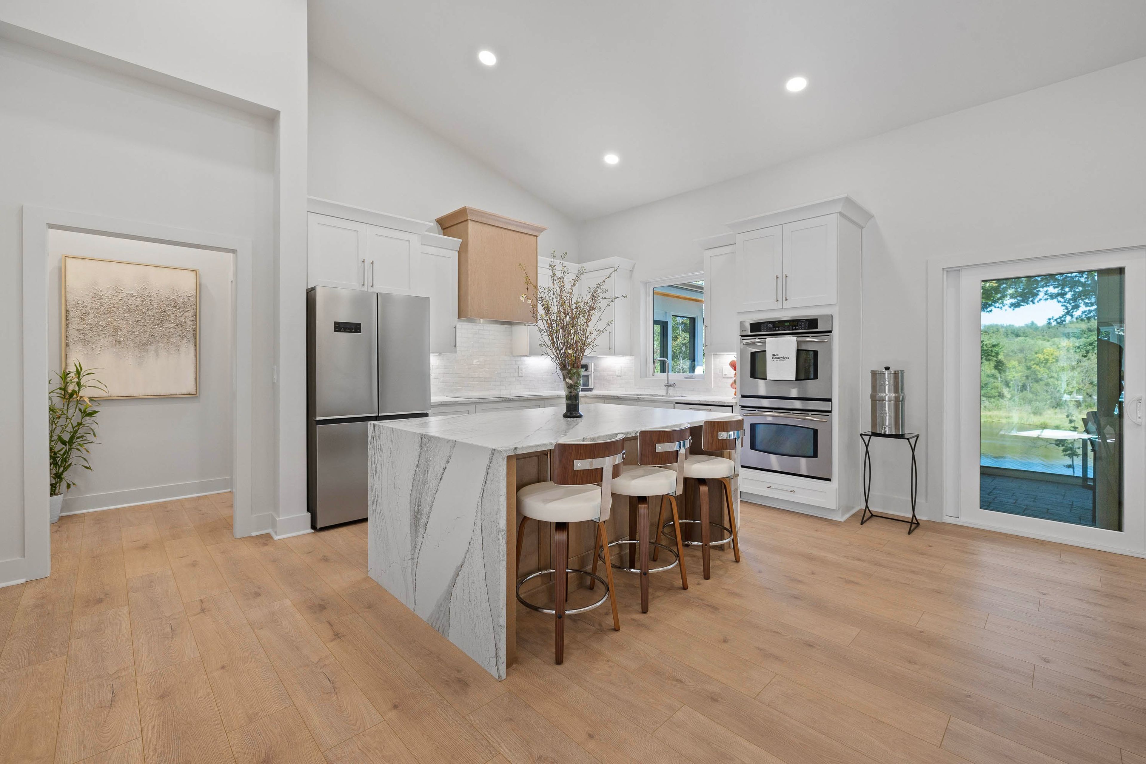 Kitchen | Main Floor