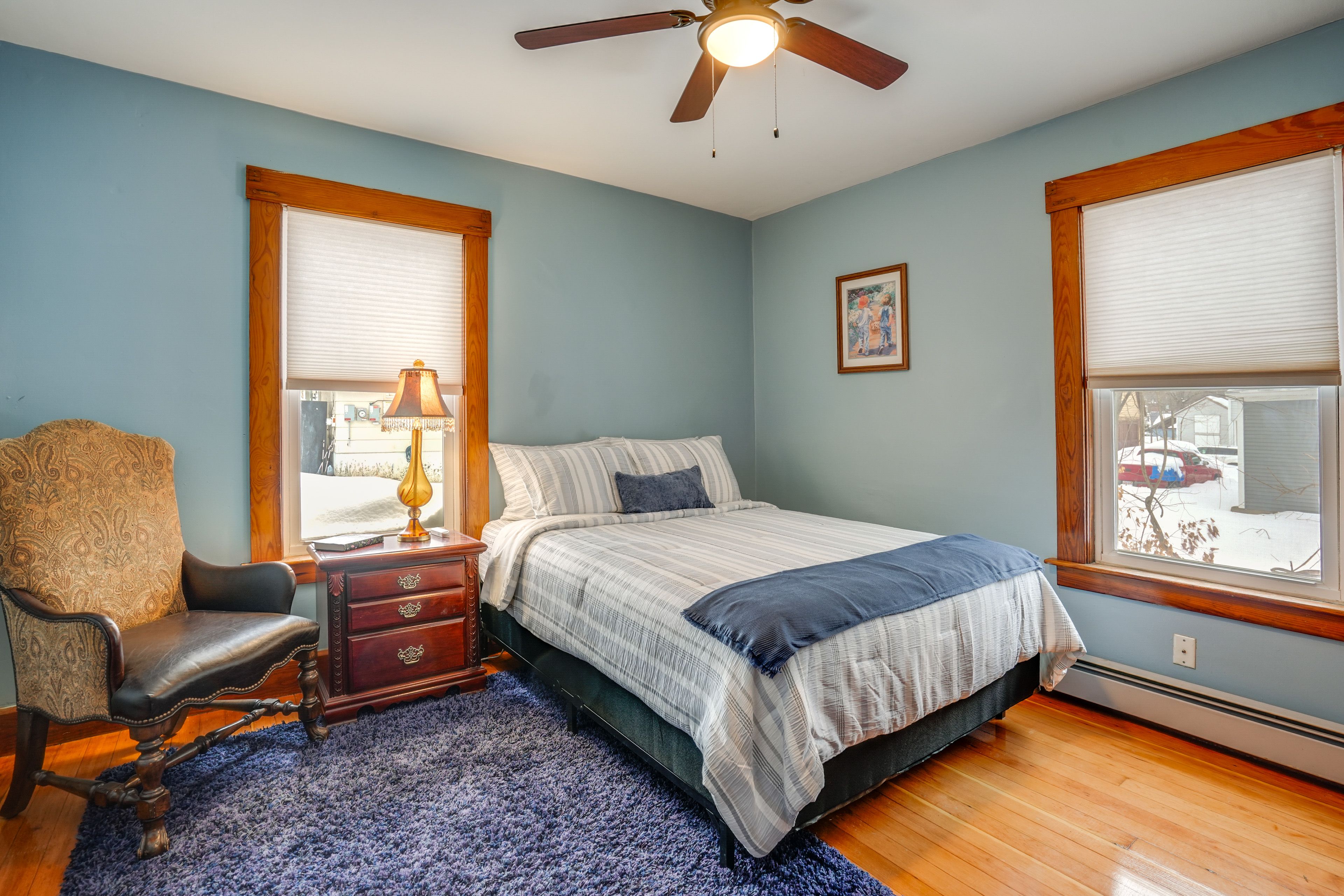 Bedroom 1 | Queen Bed