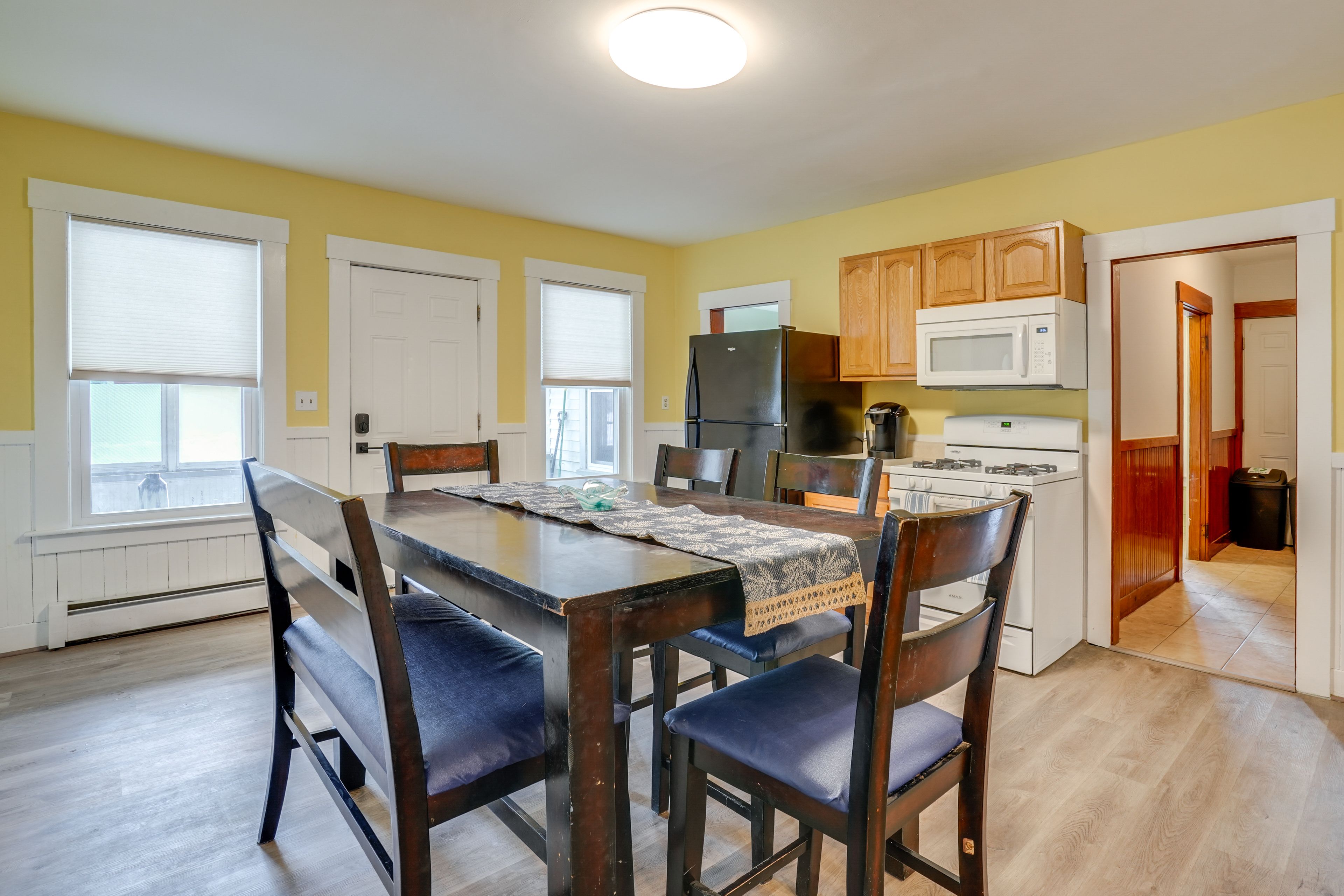 Kitchen & Dining Area | Single-Story Unit