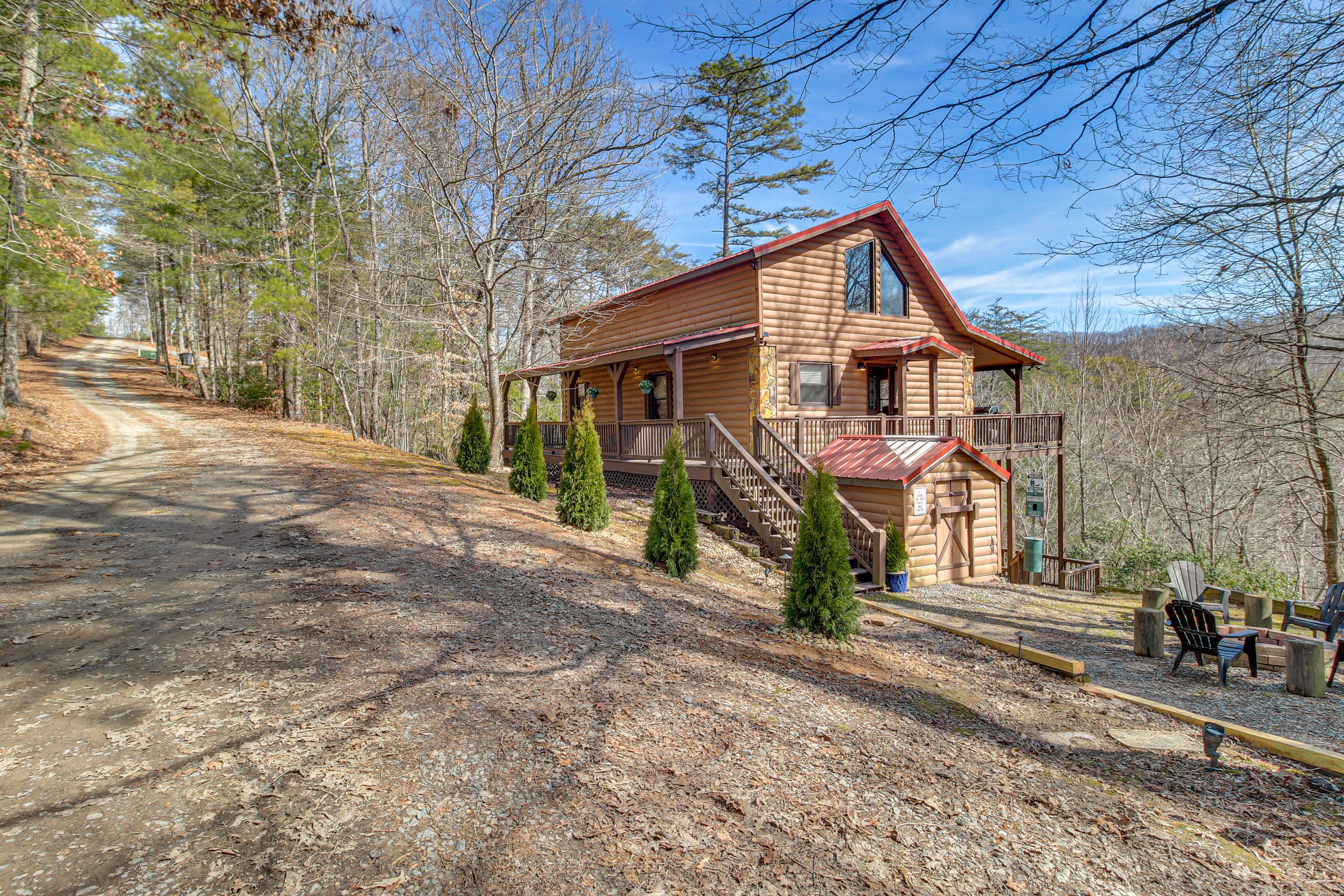 Parking | Driveway (3 Vehicles)