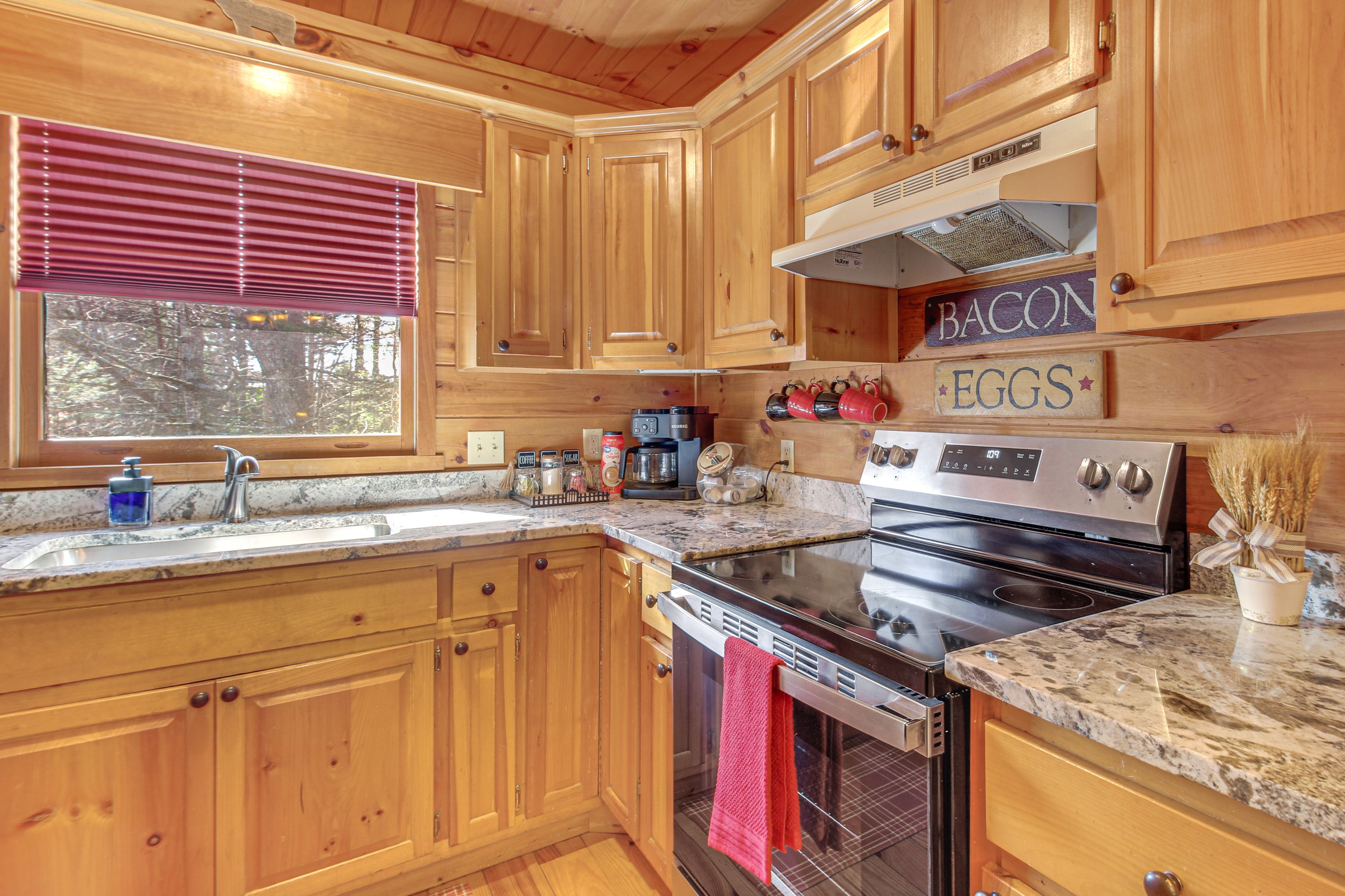 Kitchen | Main Floor | Cooking Basics | Keurig & Drip Coffee Maker