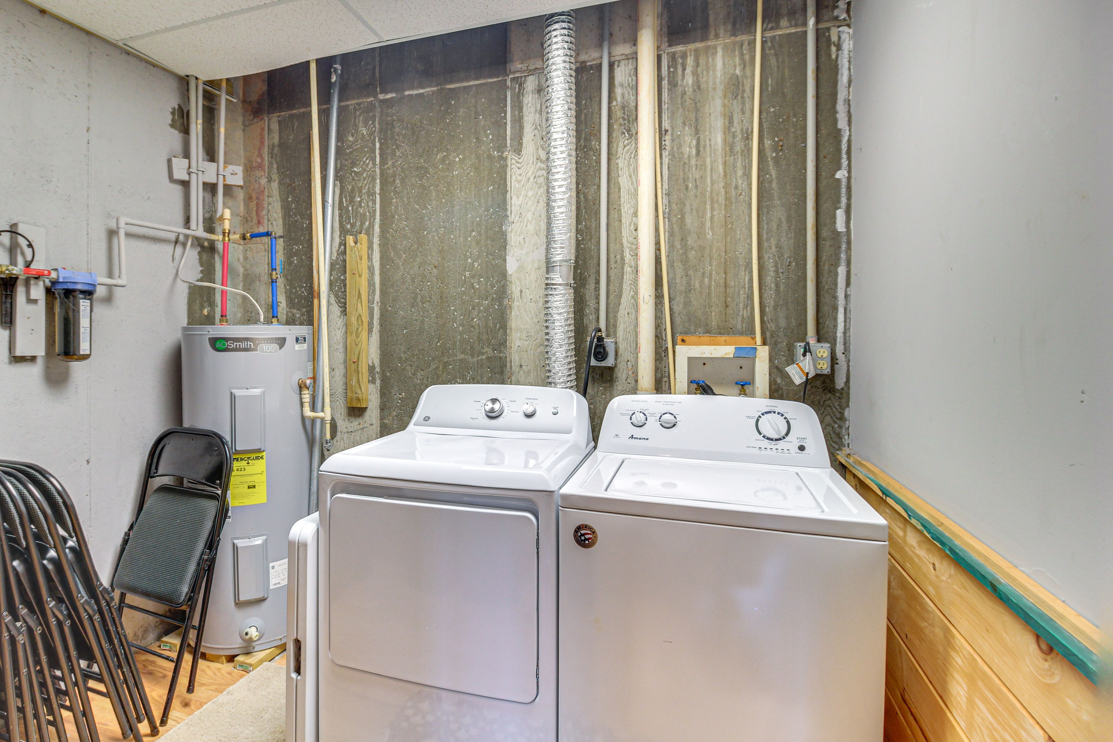 Washer & Dryer | Lower Level