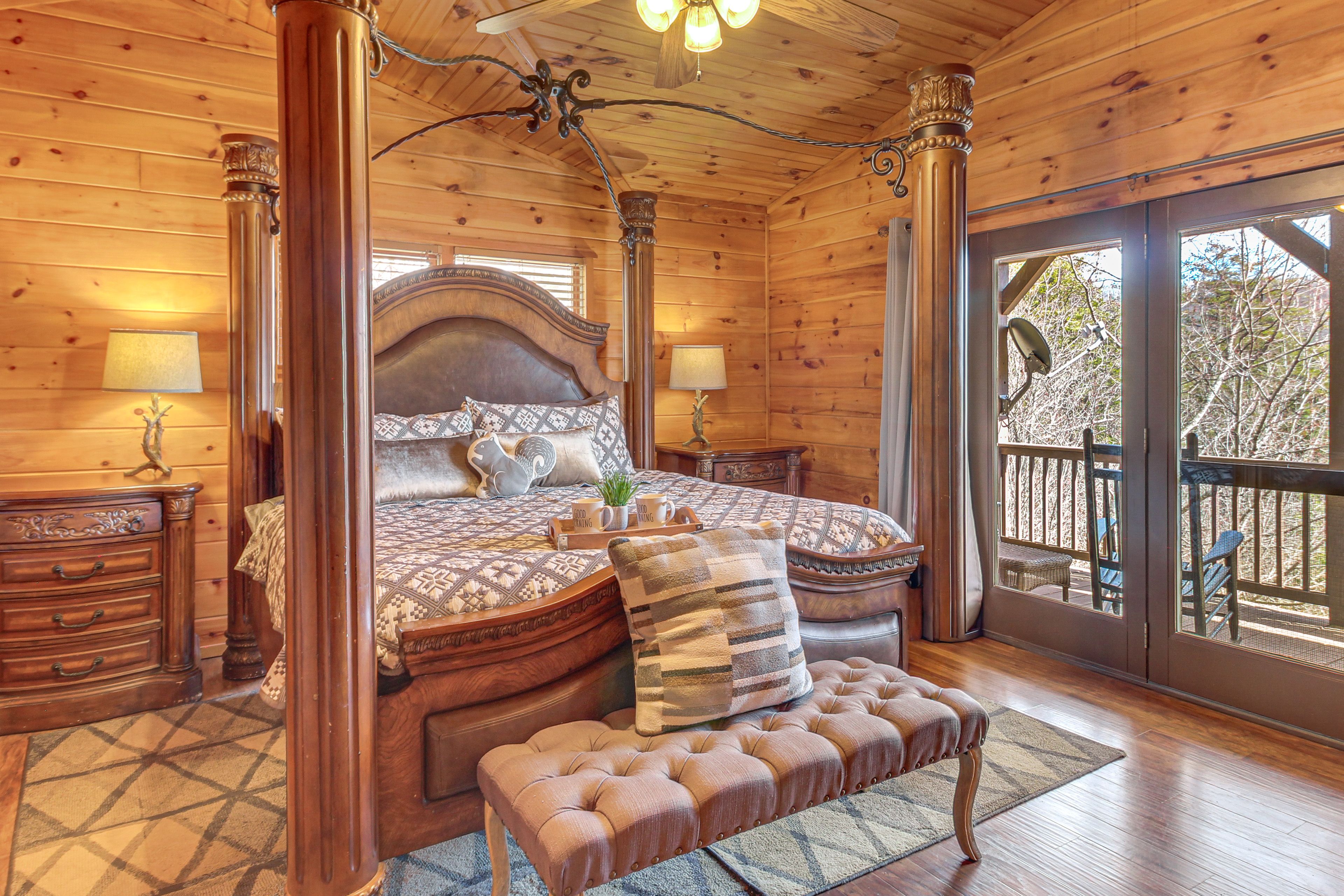 Bedroom 2 | King Bed | 2nd Floor | Balcony