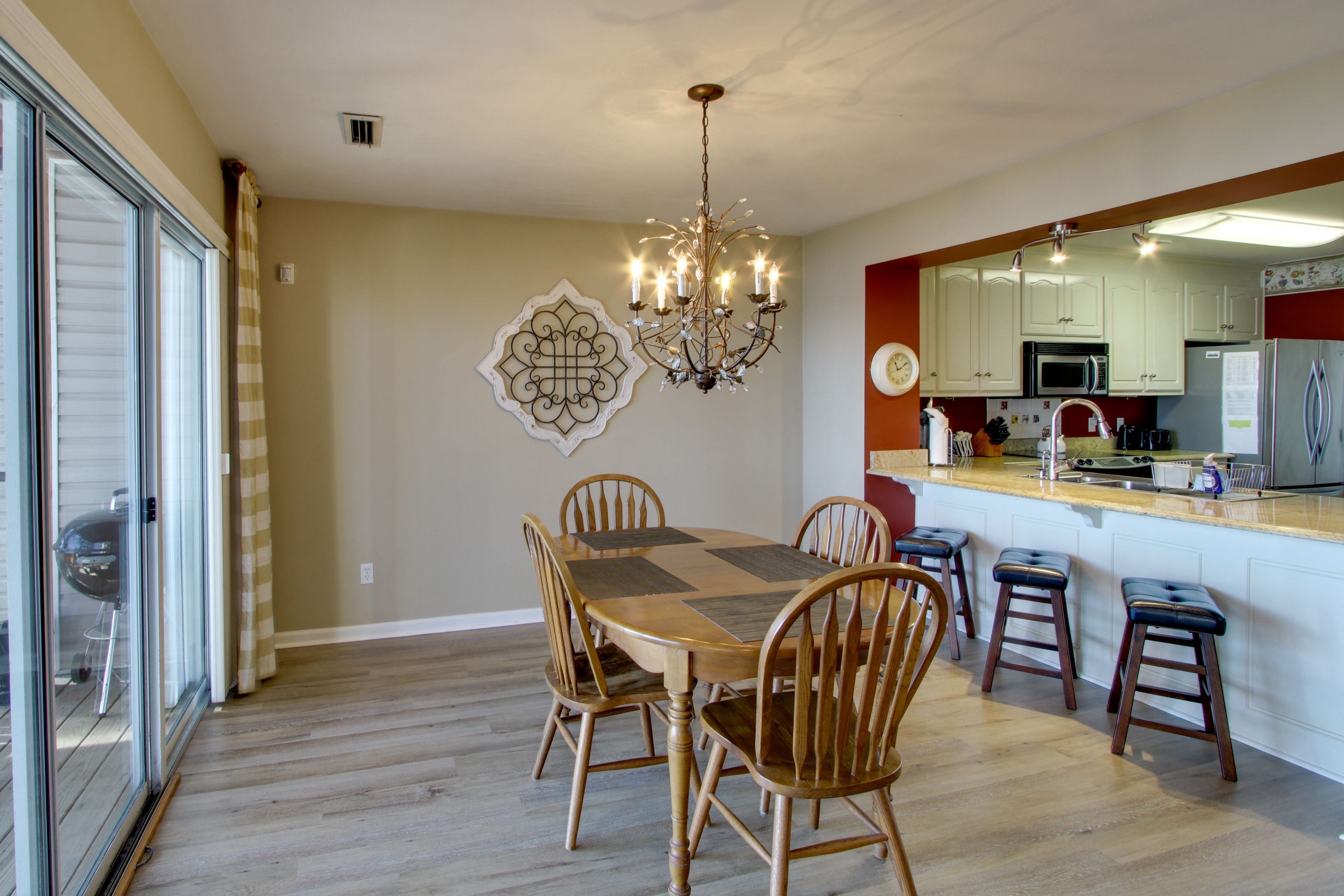 Dining Area | 1st Floor