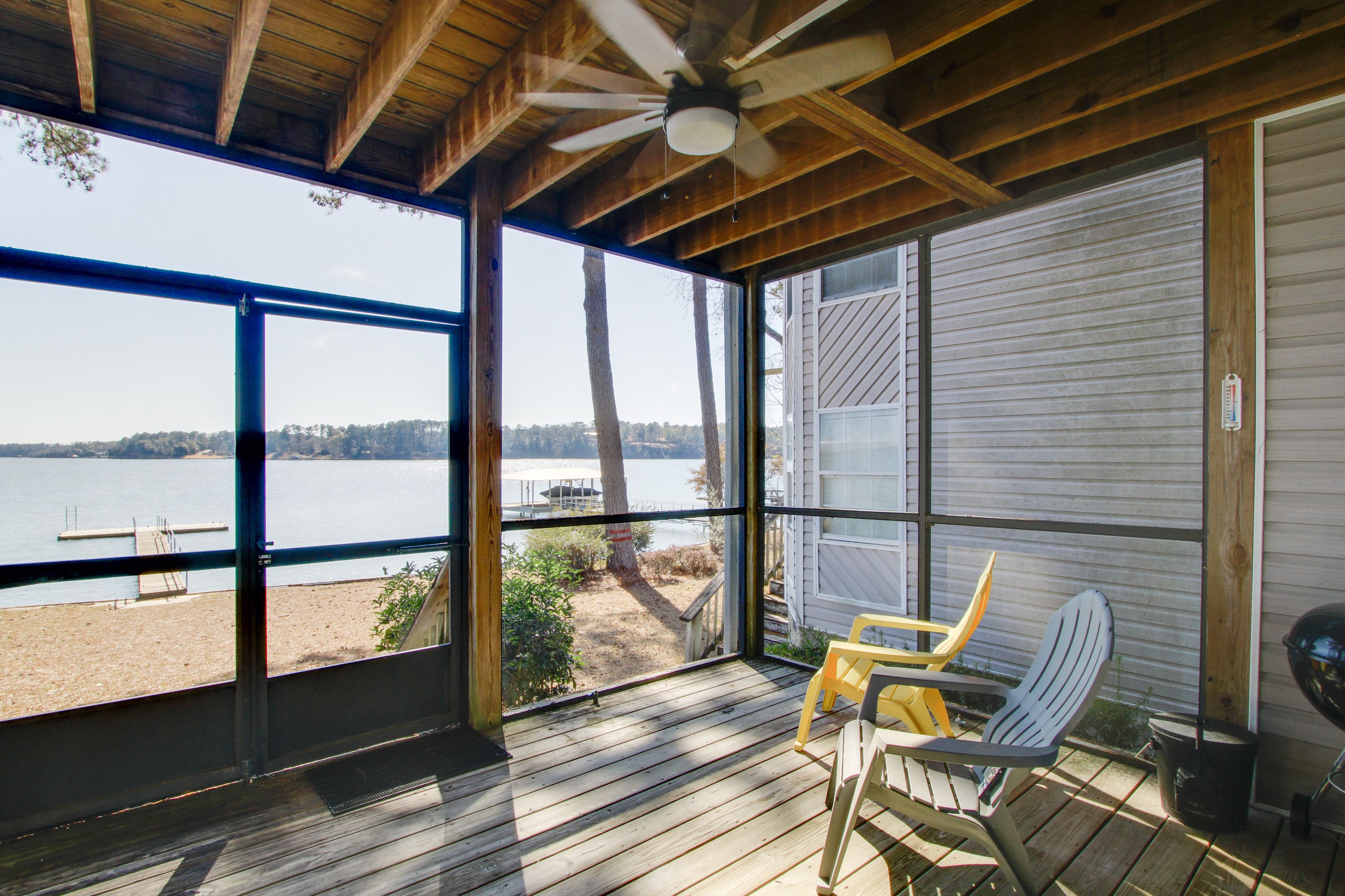1st-Floor Screened Porch