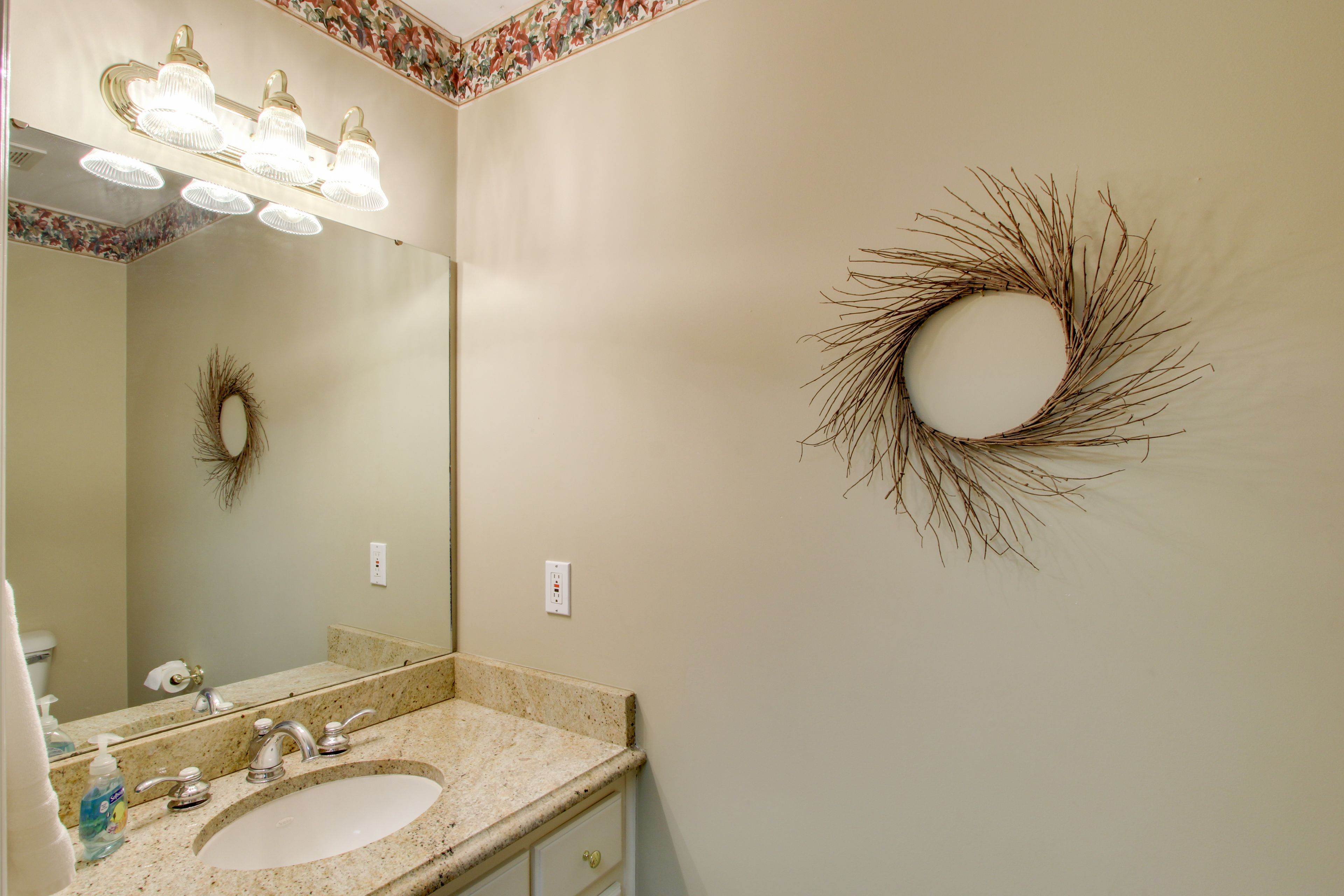 Half Bathroom | 1st Floor