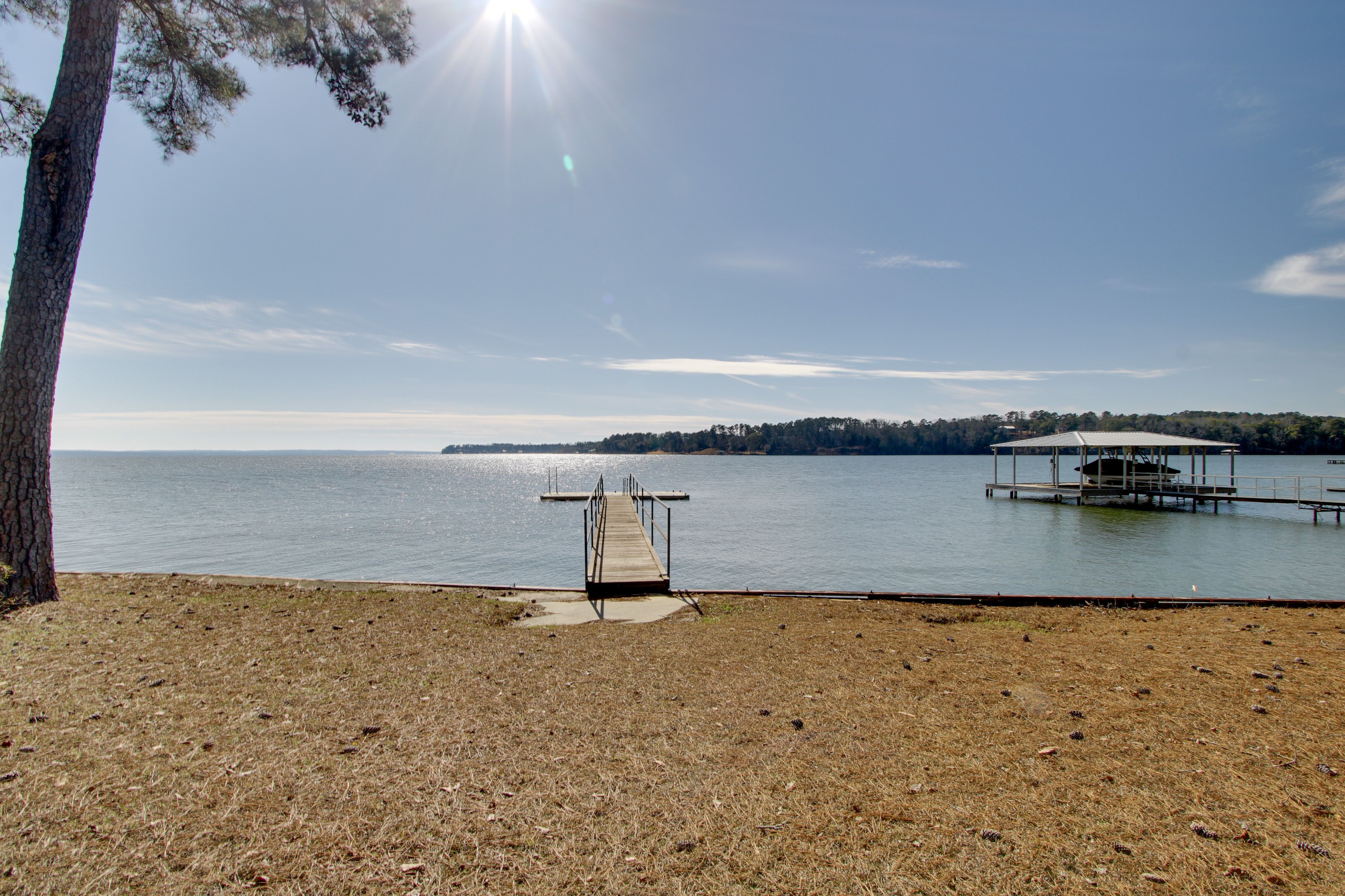 Shared Dock | Boat Ramp On-Site