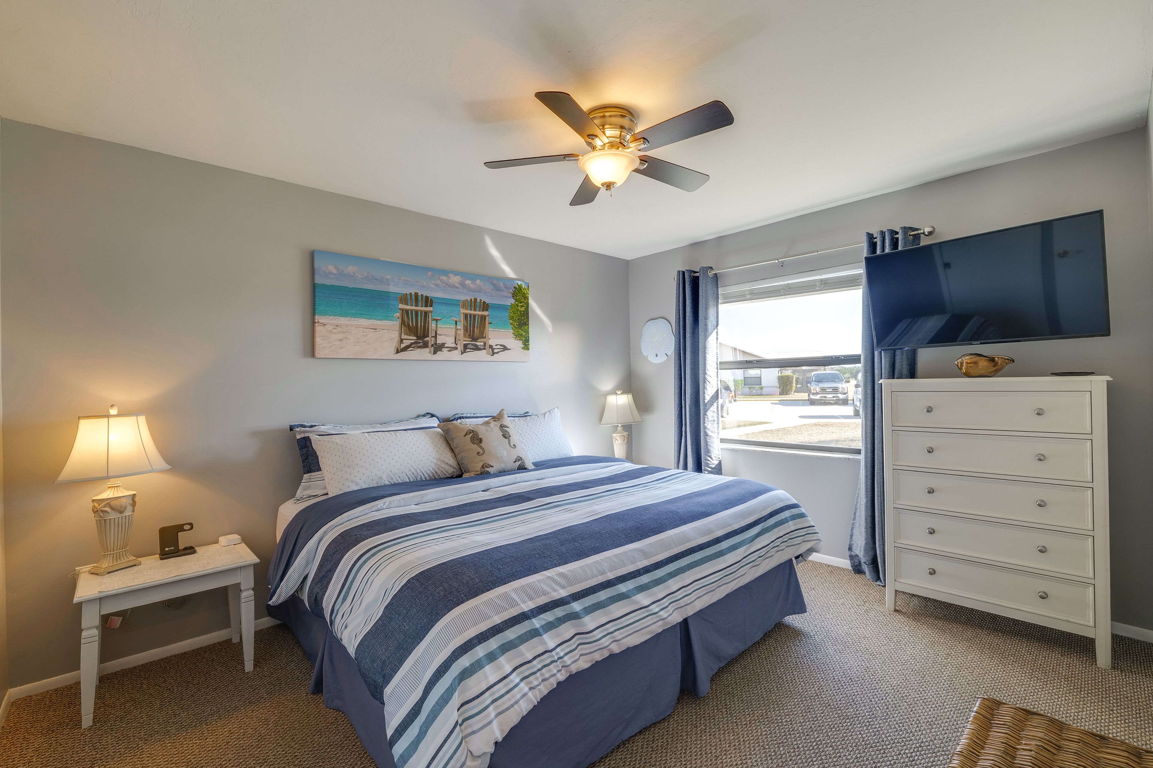 Bedroom 2 | King Bed