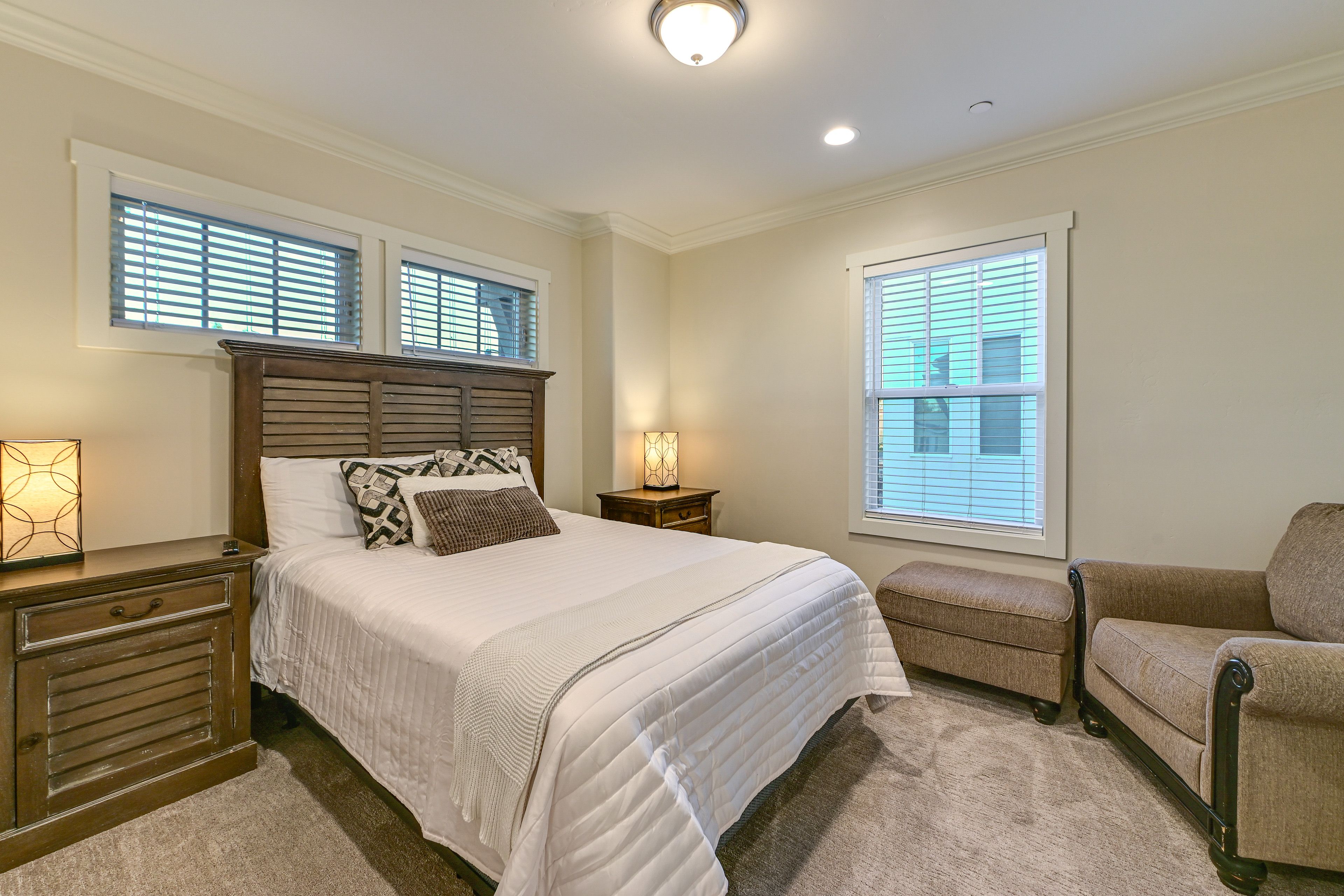 Bedroom 3 | Queen Bed