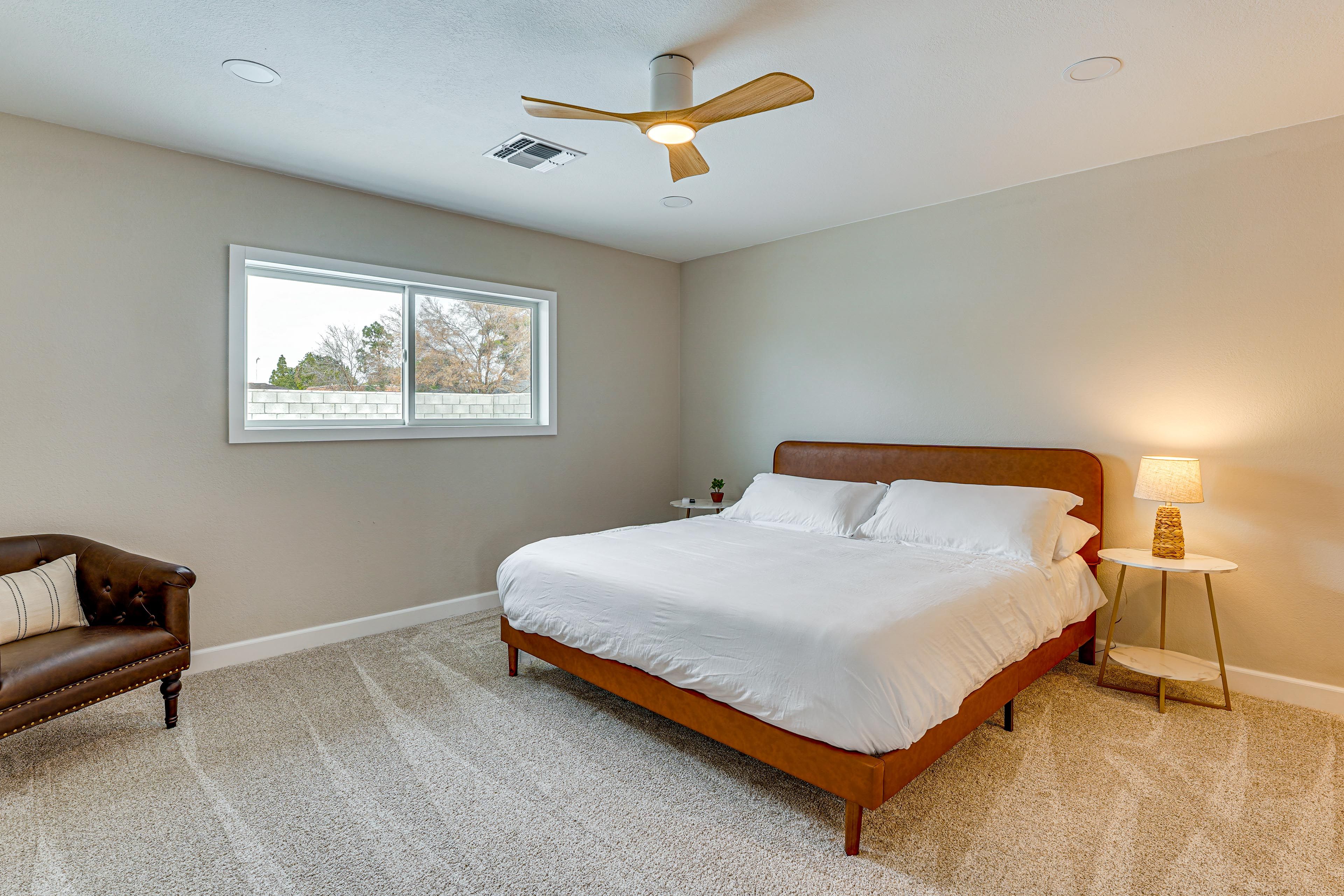 Bedroom 1 | King Bed