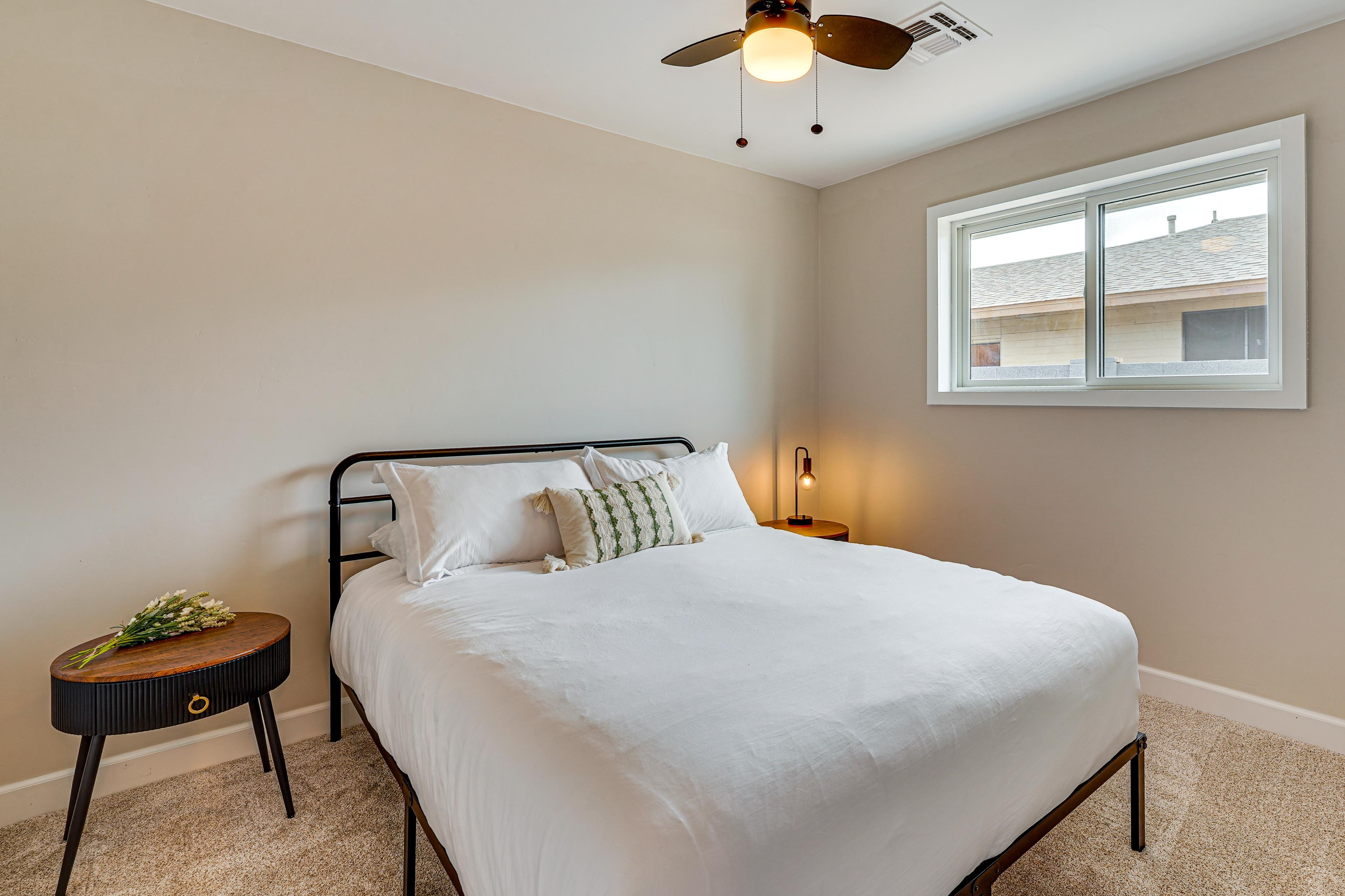 Bedroom 3 | Queen Bed