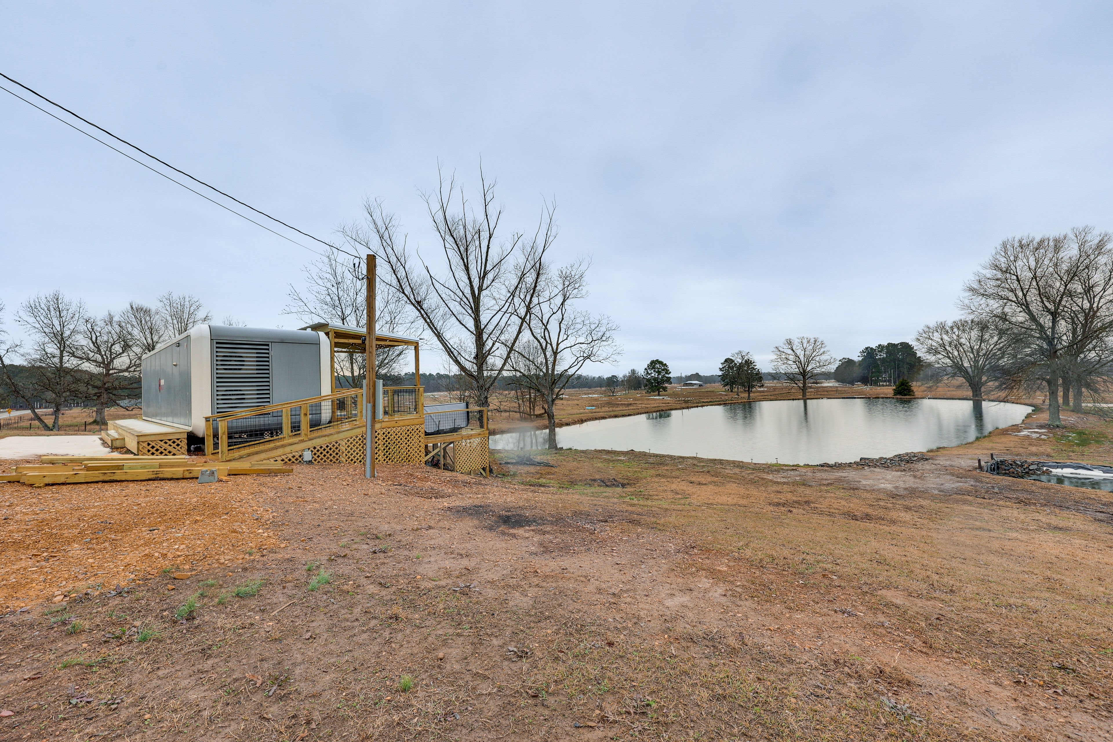 Driveway Parking | 4 Vehicles | RV & Trailer Parking