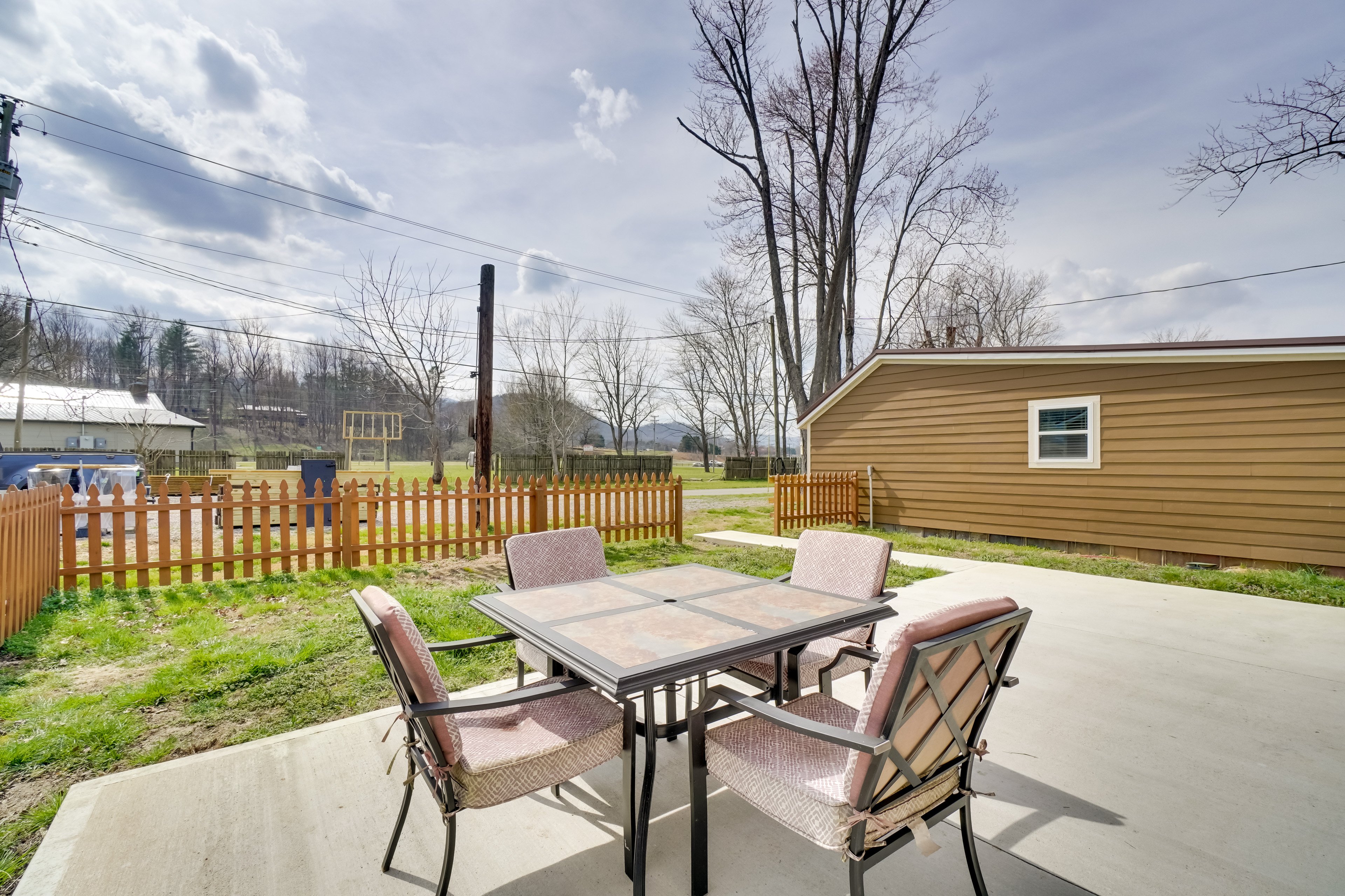 Shared Outdoor Space | Gas Grill