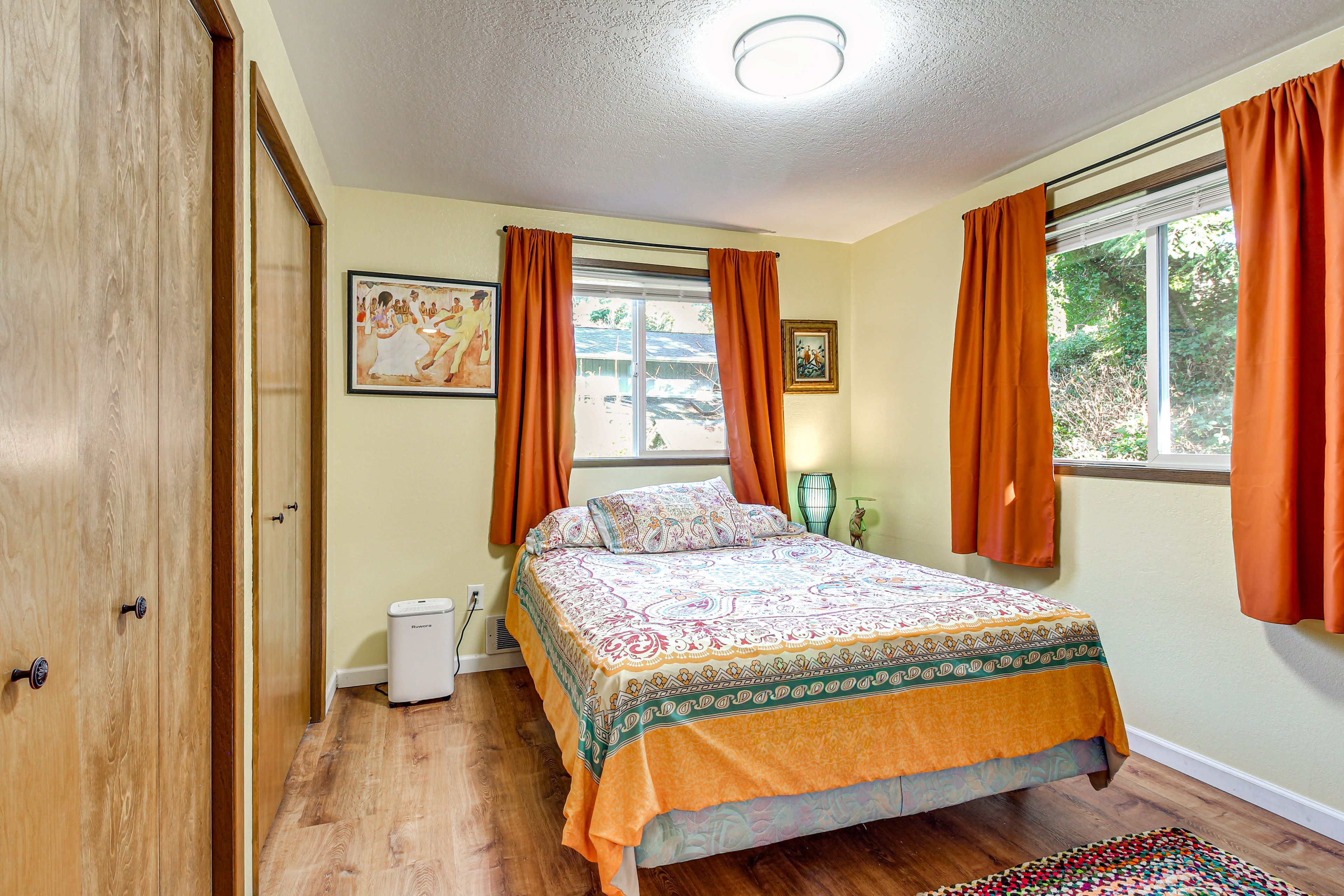 Bedroom 1 | Queen Bed | 2nd Floor