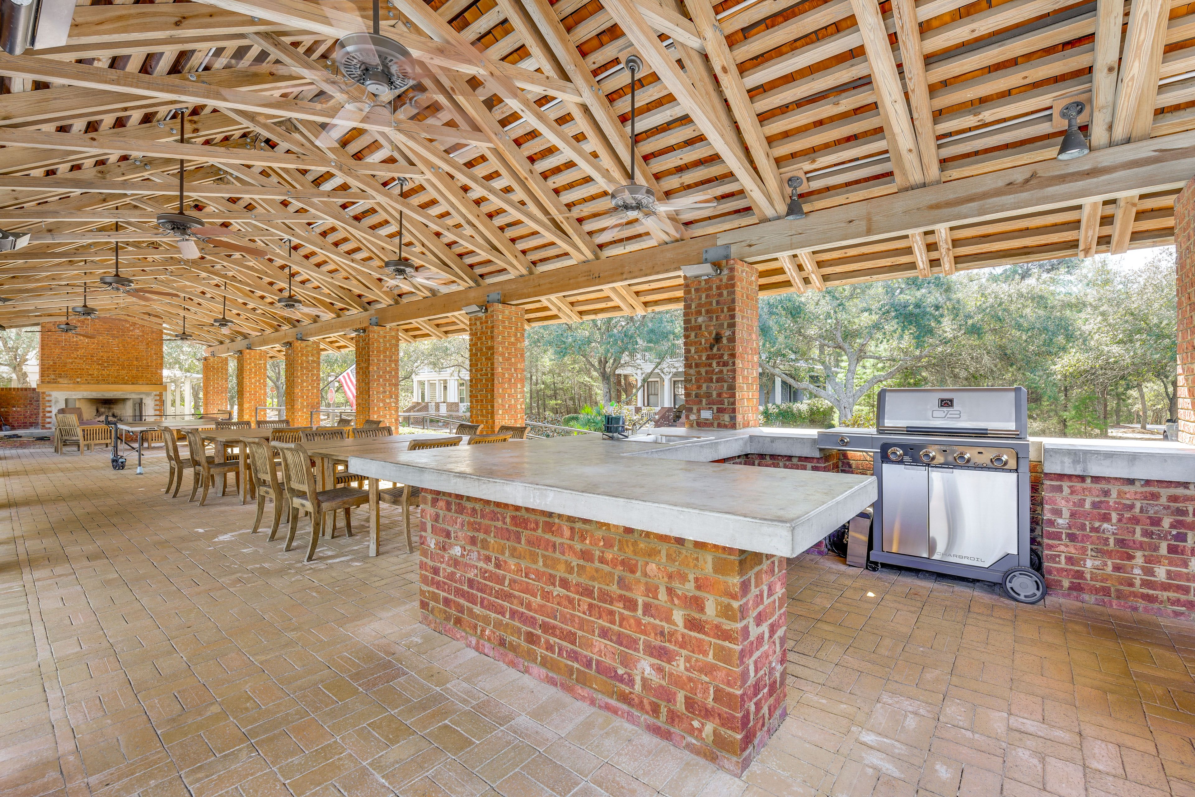 Forest Lakes Community Rec Pavilion