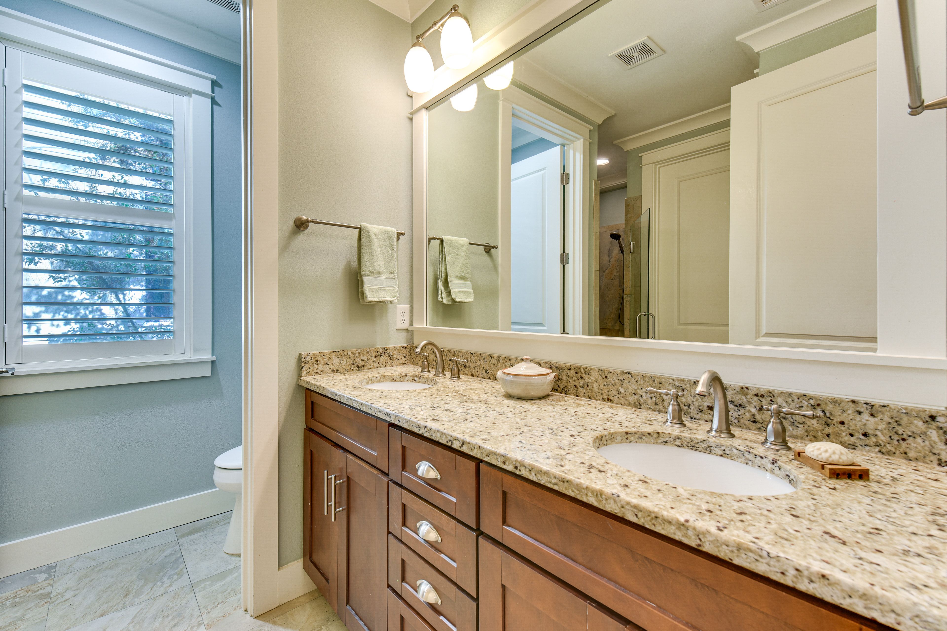 En-Suite Bathroom | 1st Floor