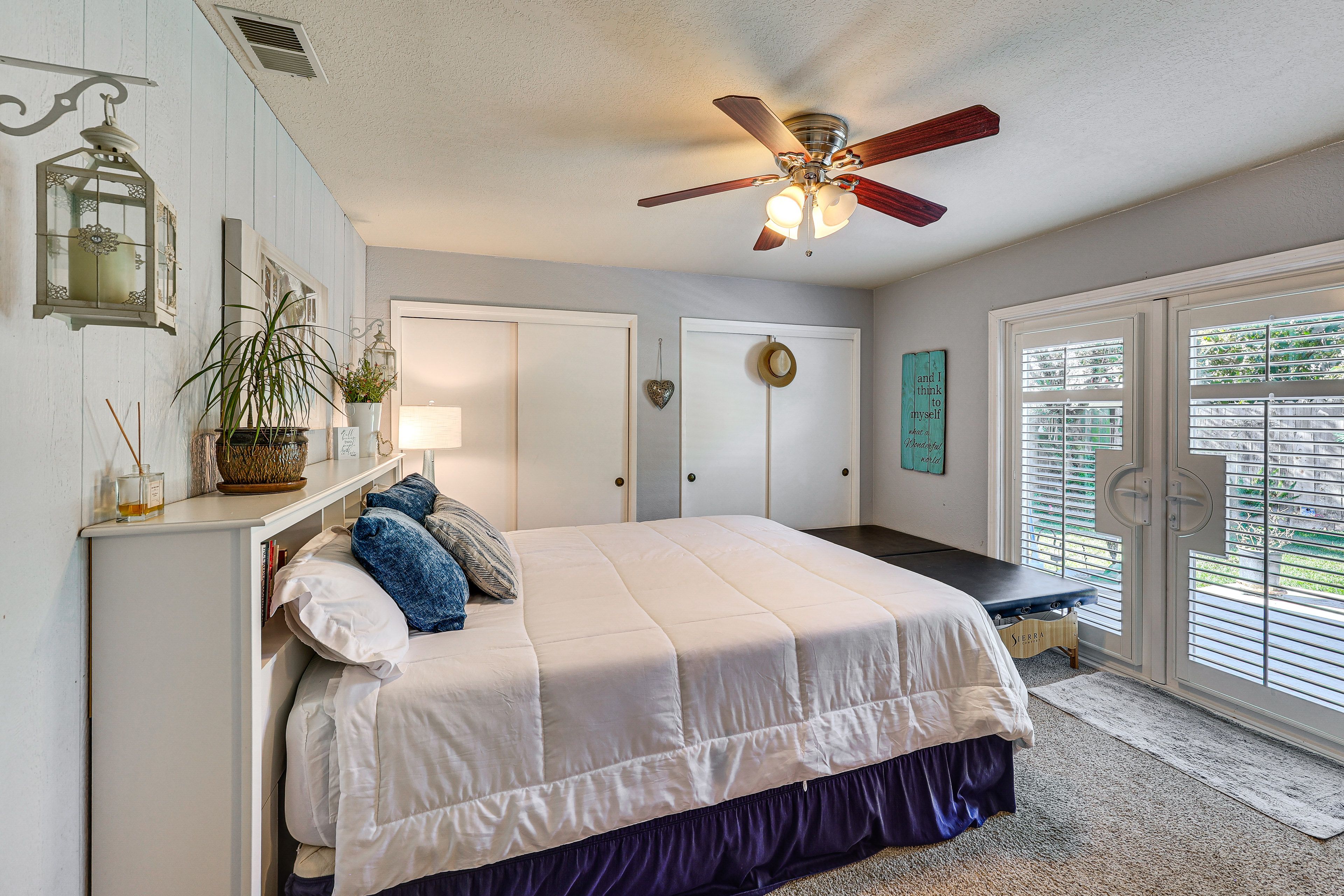 Bedroom 1 | King Bed