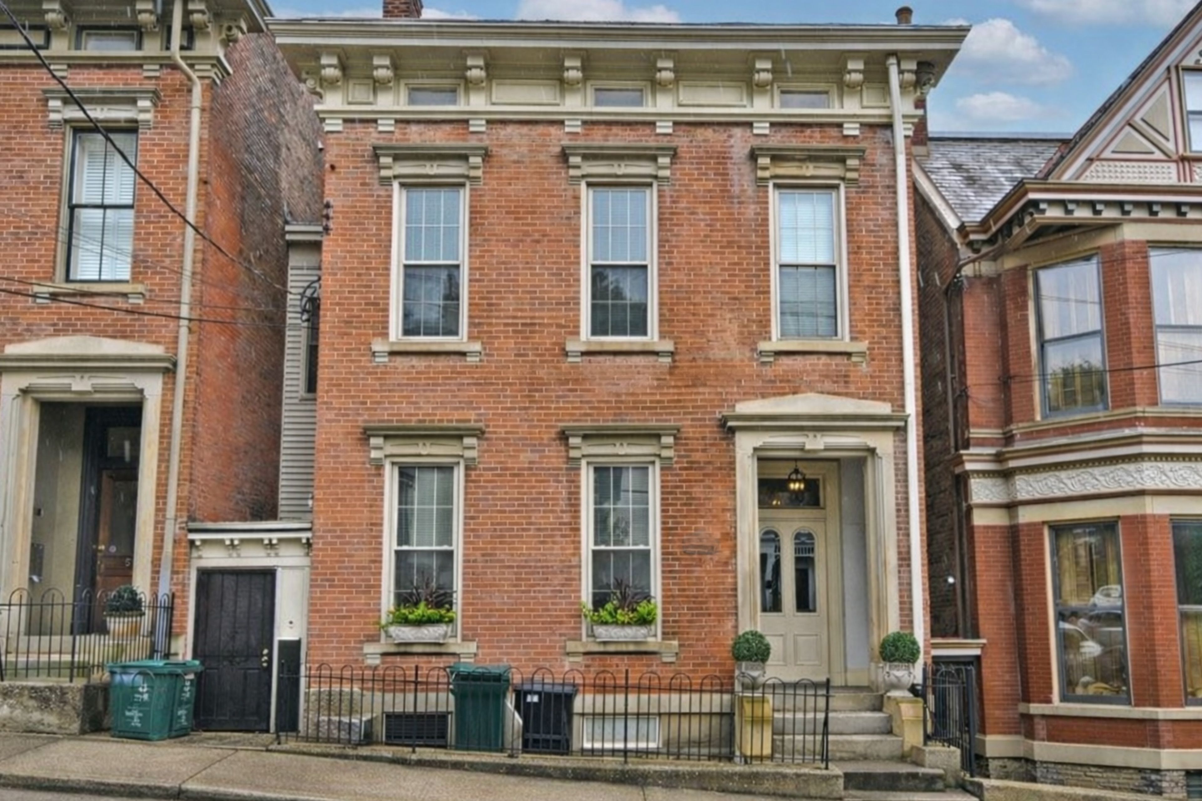 Property Exterior | Free Street Parking (First-Come, First-Served)