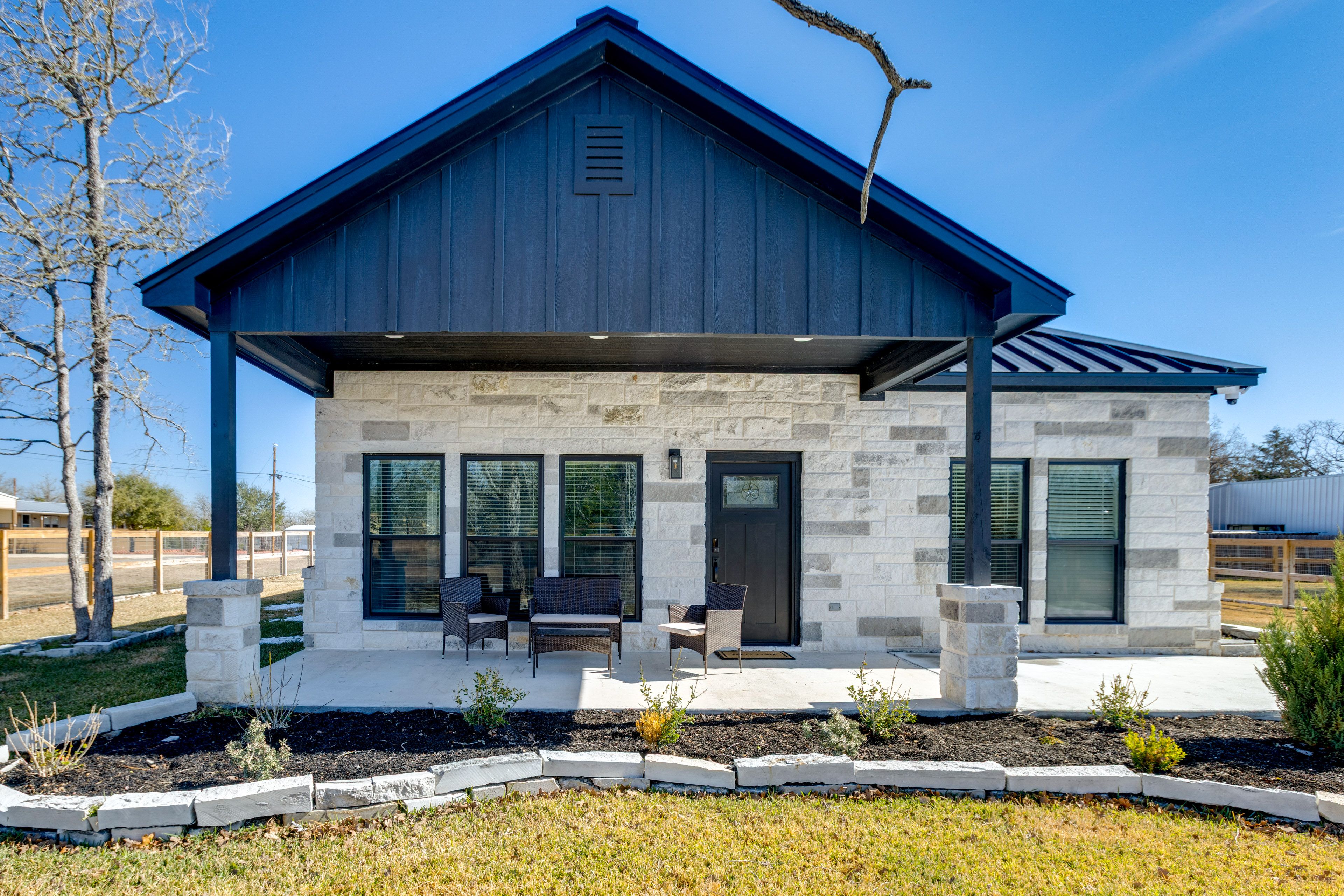 Somerville Vacation Rental | 3BR | 2BA | 1,280 Sq Ft