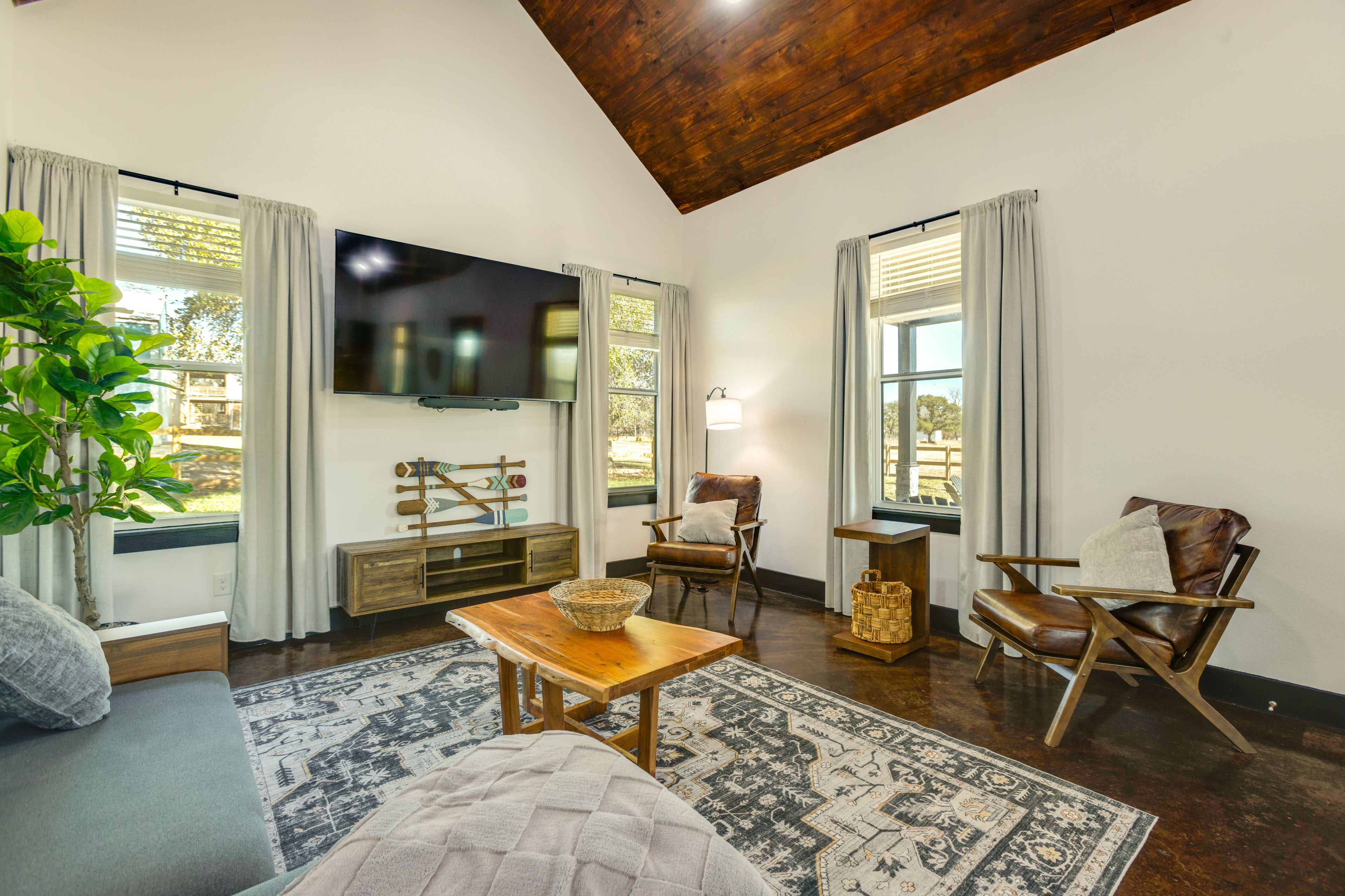 Living Room | Queen Sleeper Sofa