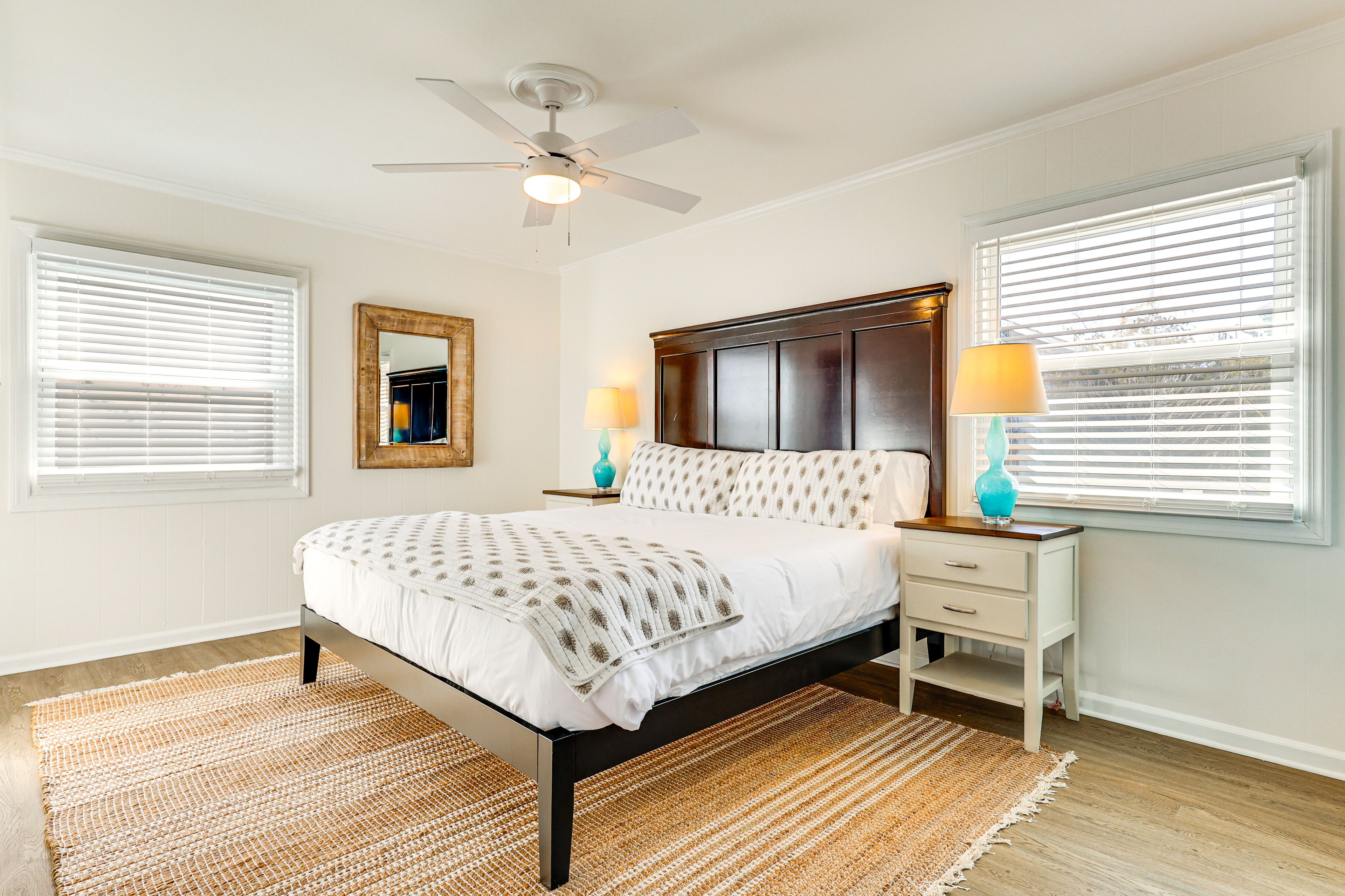 Bedroom 1 | King Bed