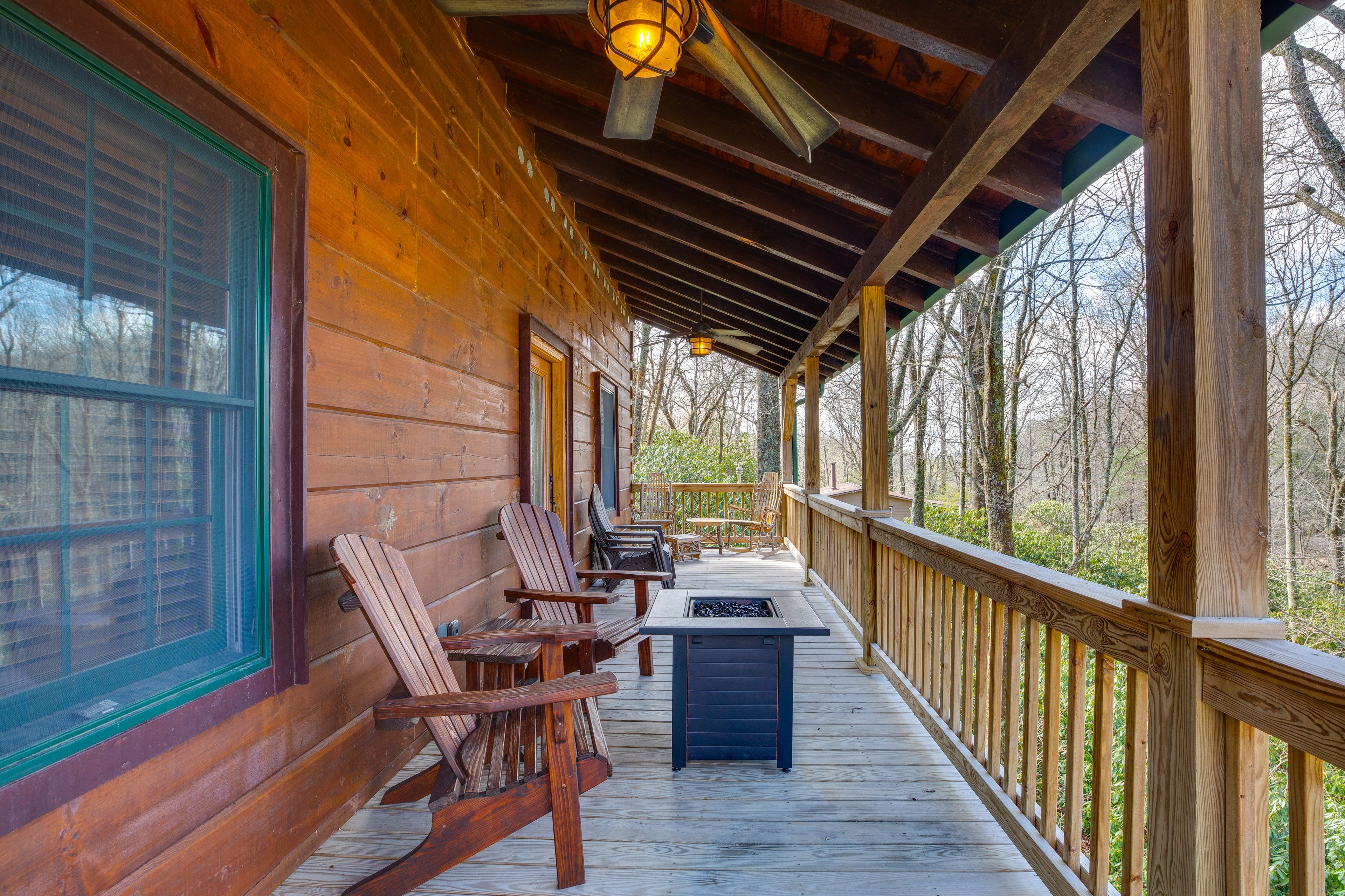 Blowing Rock Vacation Rental | 3BR | 3BA | 2,405 Sq Ft | Steps to Enter